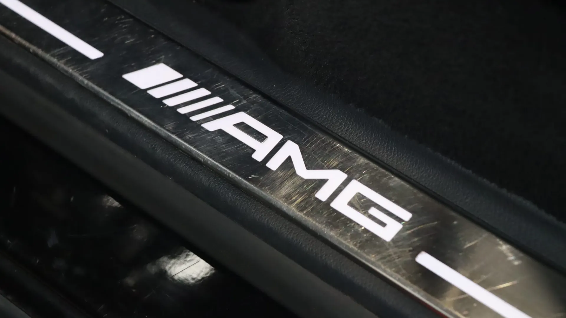 Mercedes G63 — photo 14