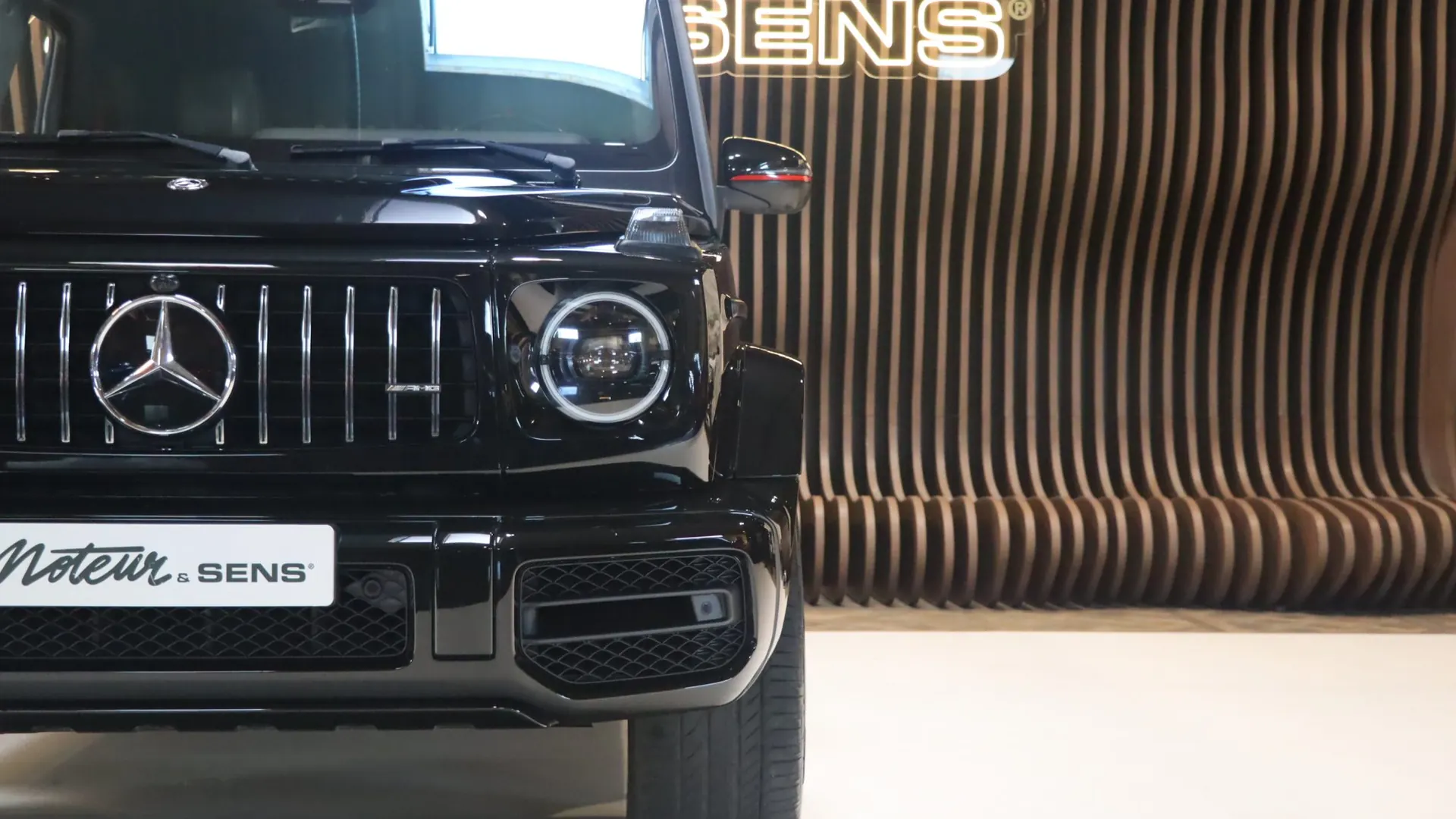 Mercedes G63 — photo 45