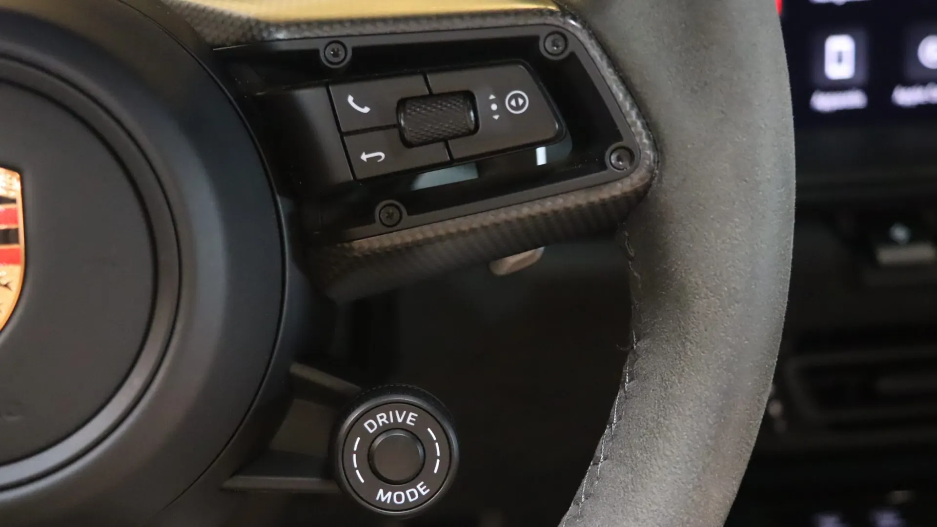 Porsche 911 — photo 23