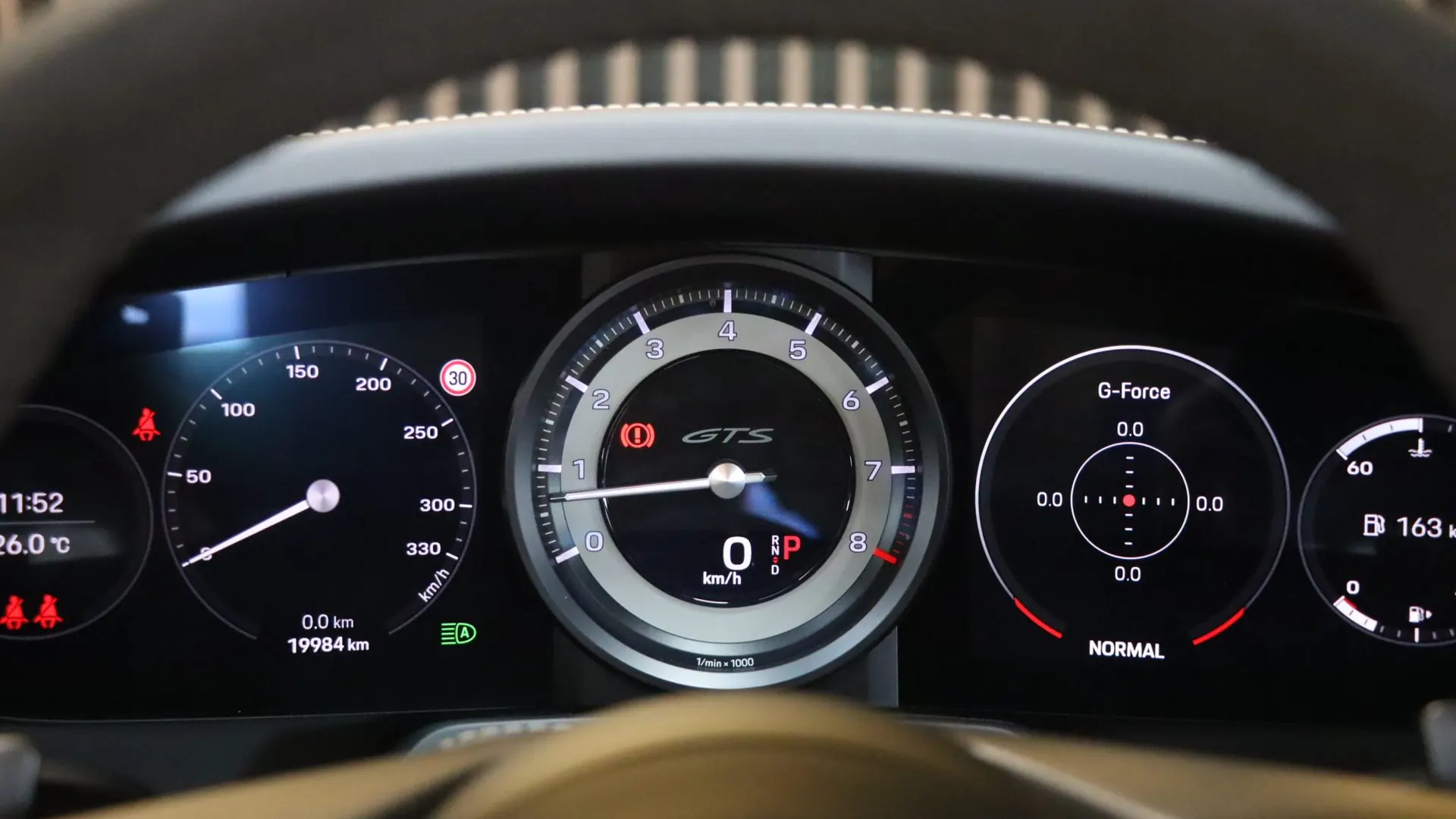 Porsche 911 — photo 28