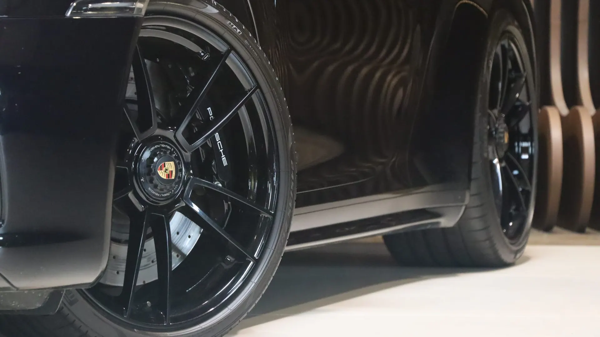 Porsche 911 — photo 49