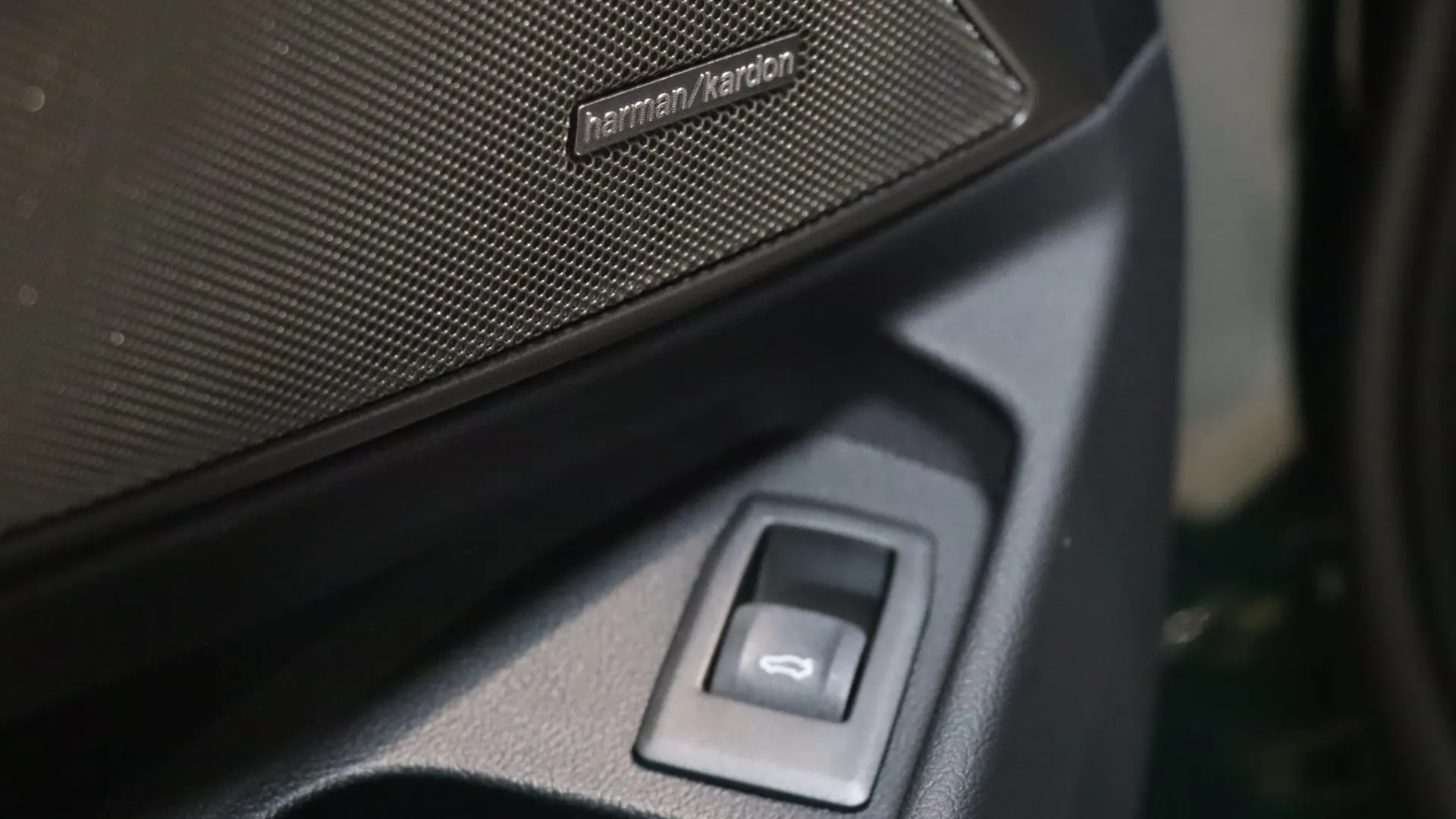 BMW M3 — photo 12