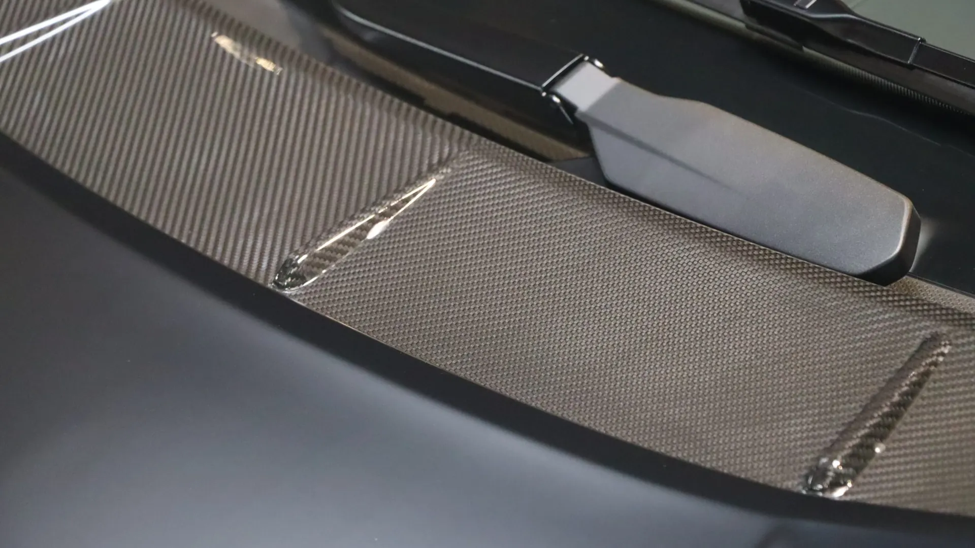 Lamborghini REVUELTO — photo 33