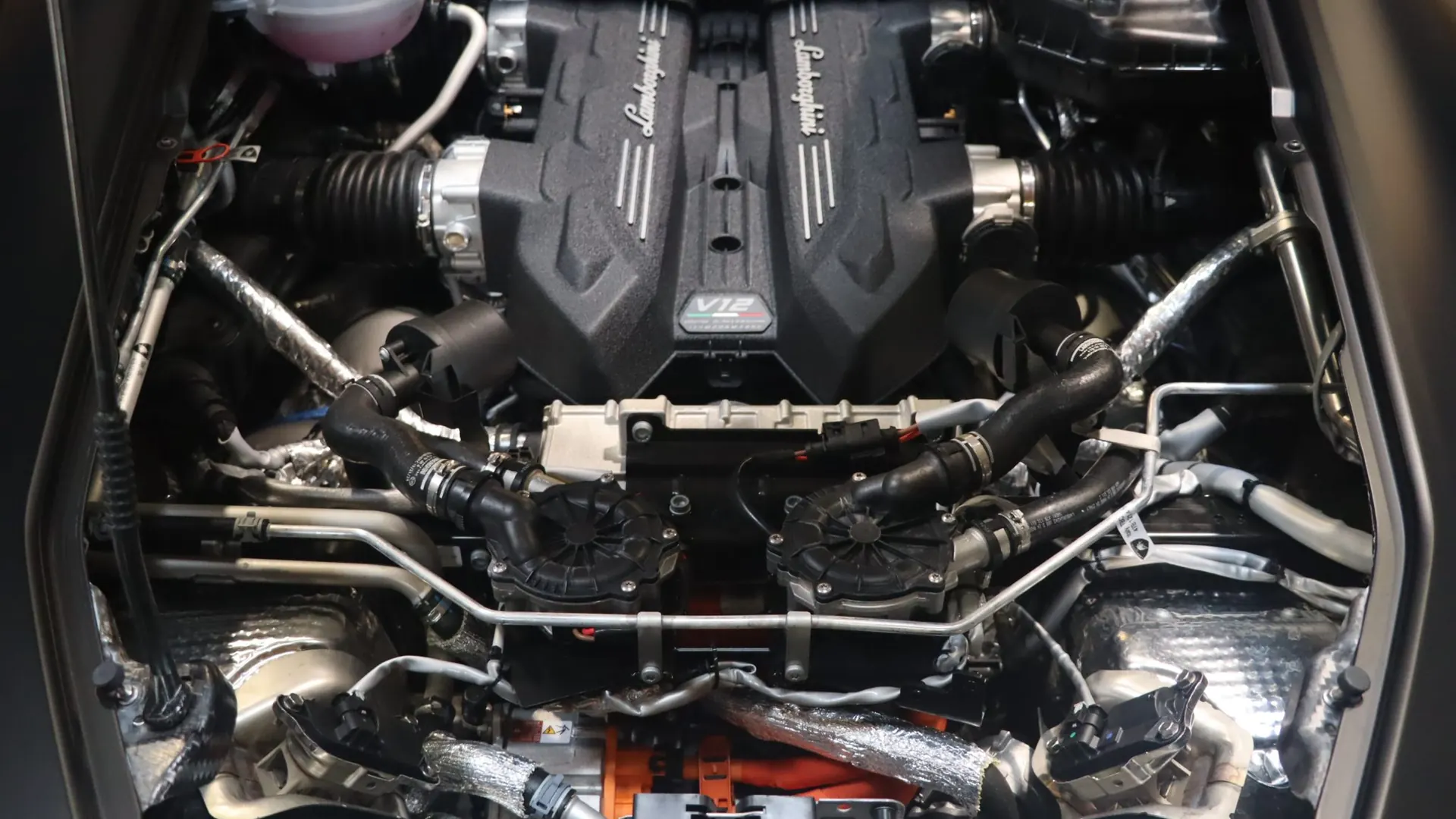 Lamborghini REVUELTO — photo 44