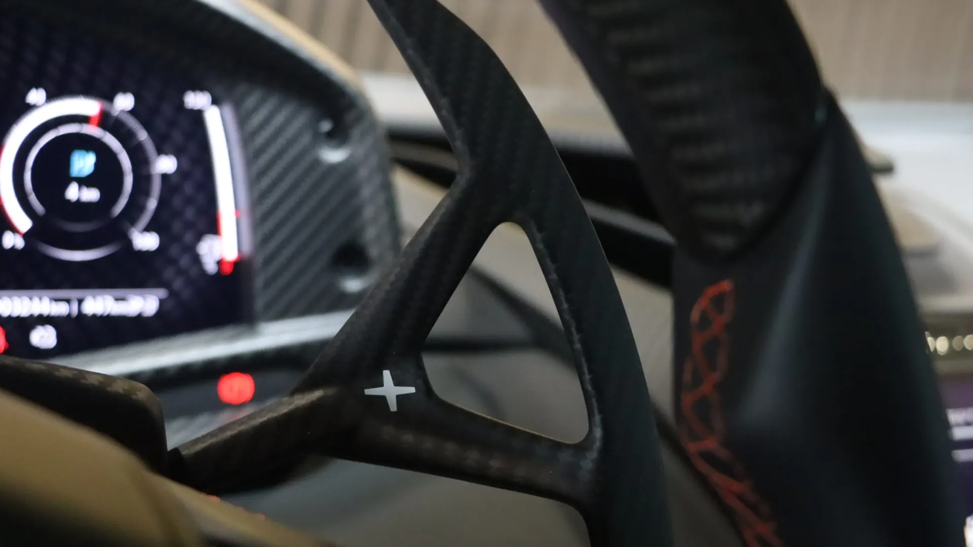Lamborghini REVUELTO — photo 17