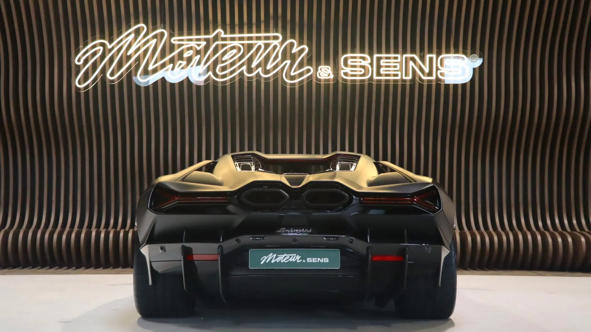 Lamborghini REVUELTO — photo 4