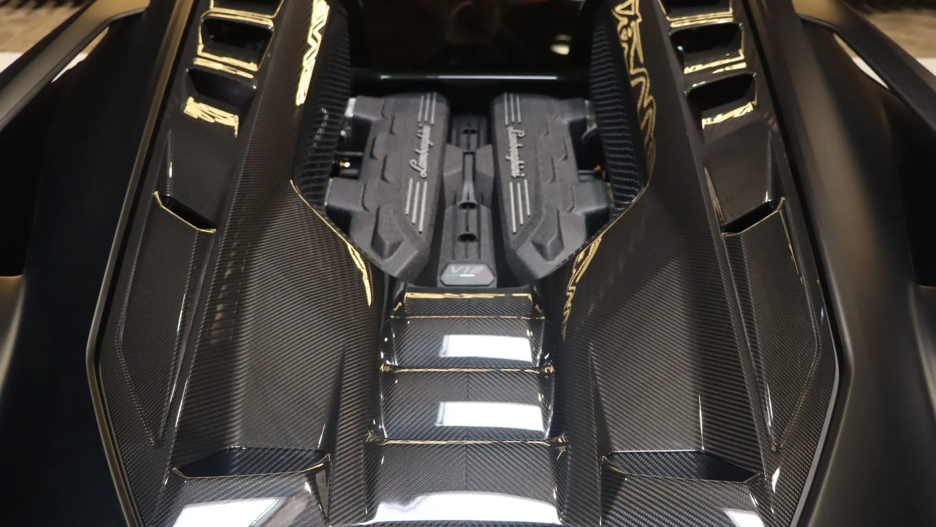 Lamborghini REVUELTO — photo 43