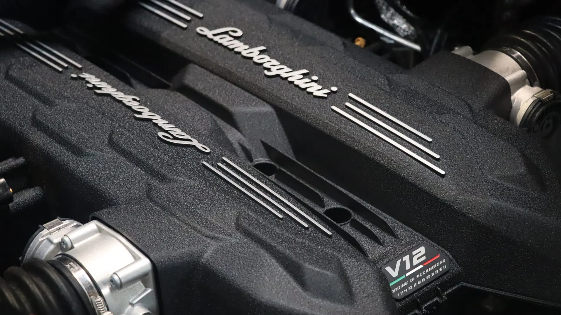 Lamborghini REVUELTO — photo 45