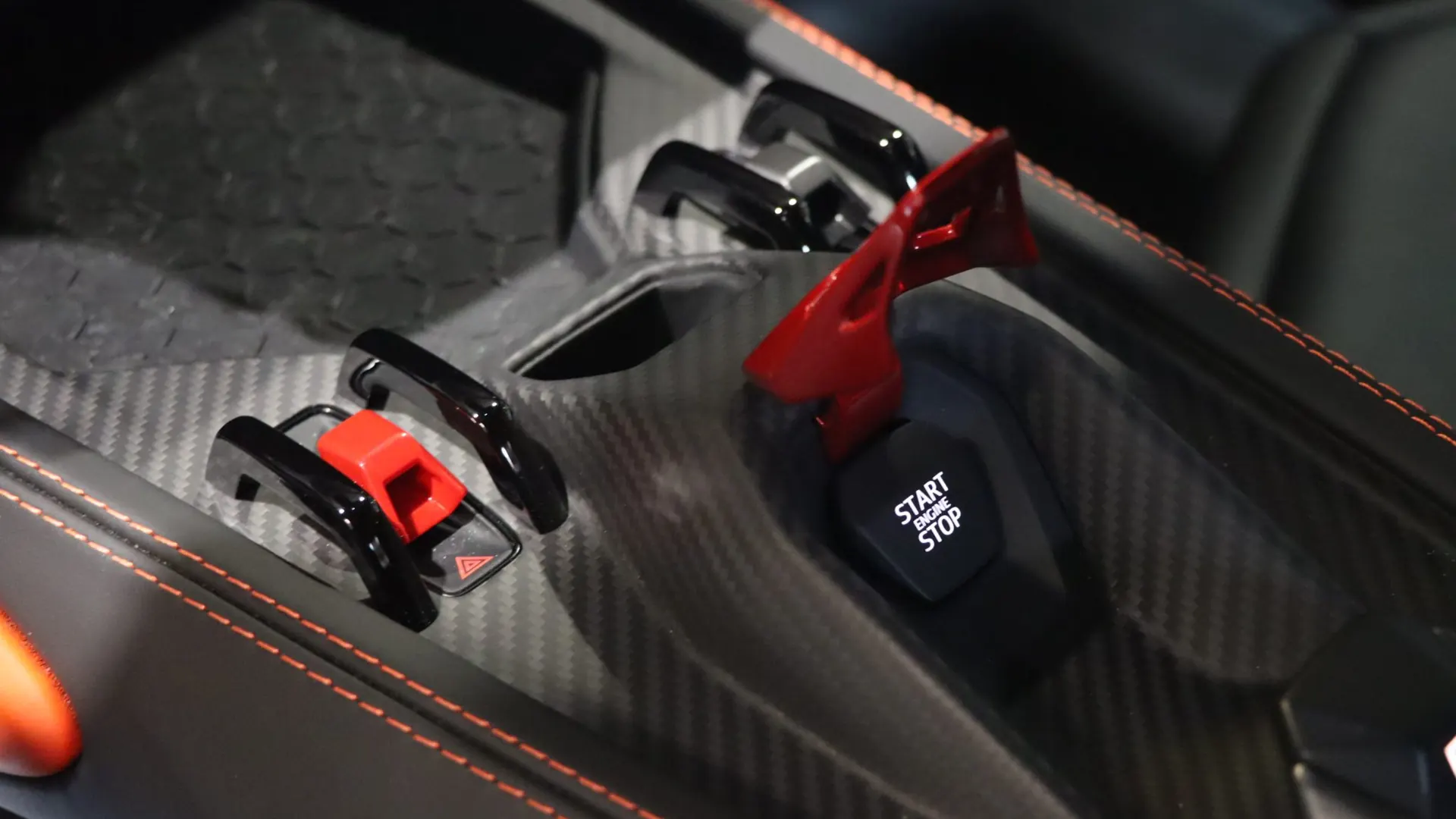Lamborghini REVUELTO — photo 25