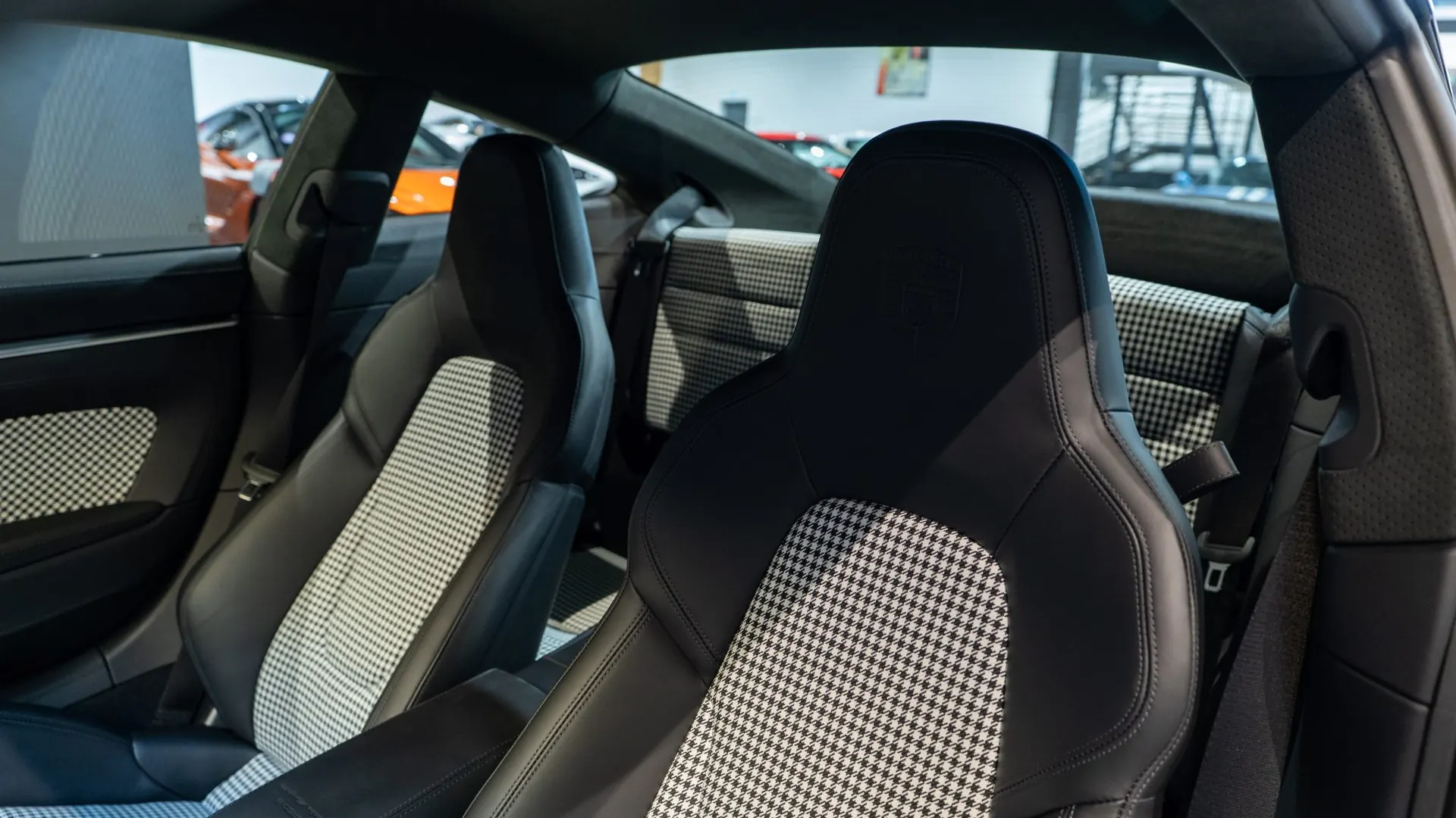 Porsche 992 — photo 31
