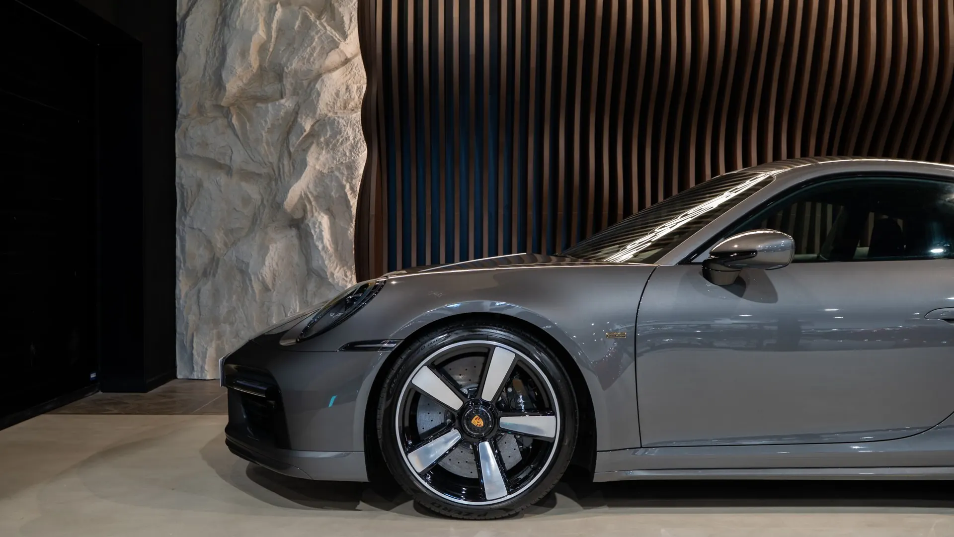 Porsche 992 — photo 34