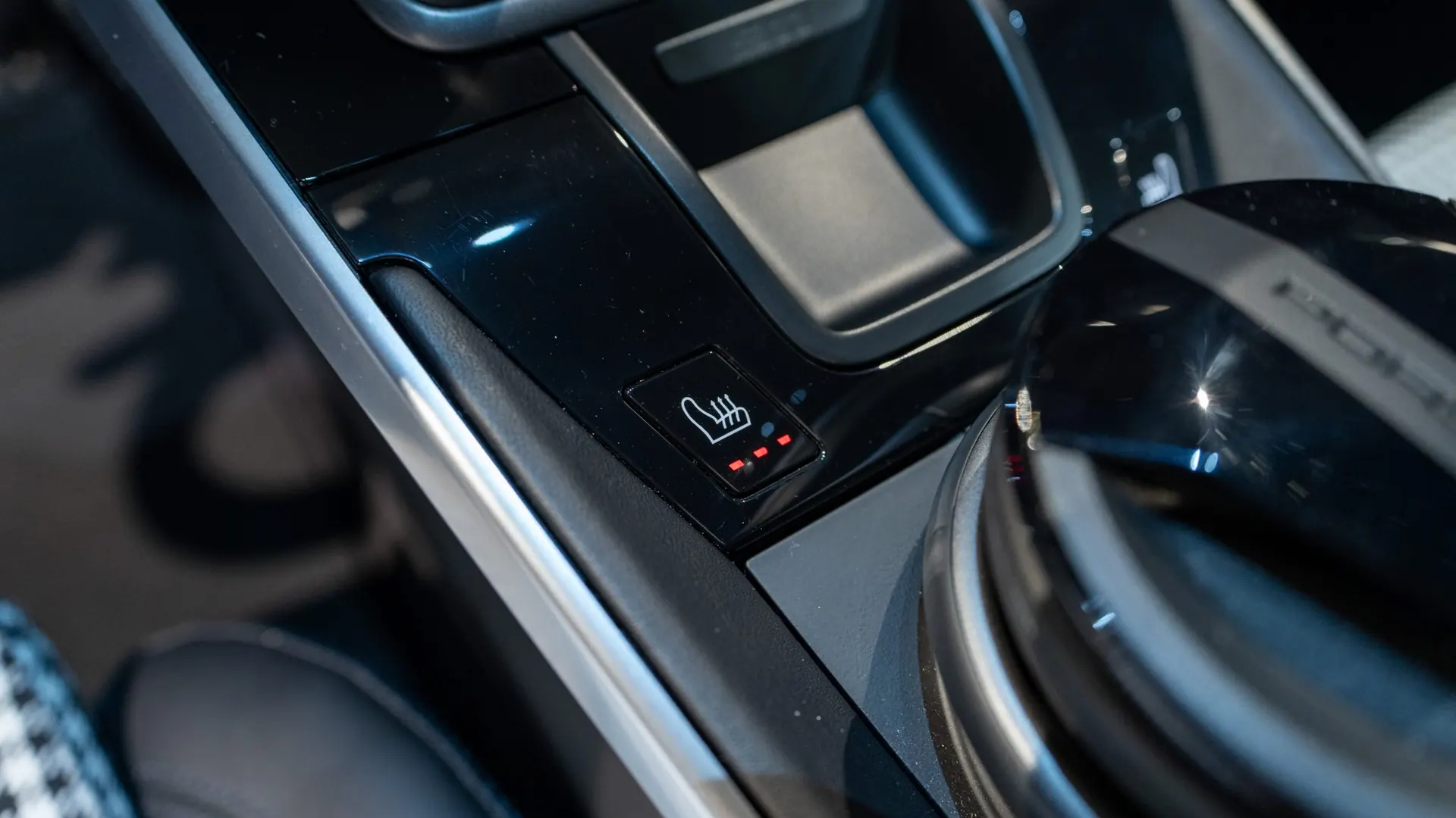 Porsche 992 — photo 29