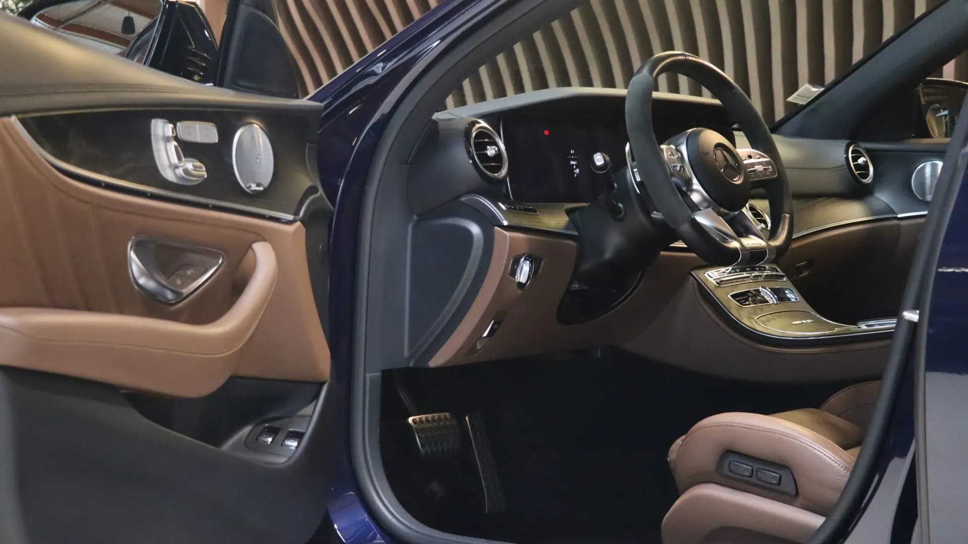 Mercedes E63S — photo 8