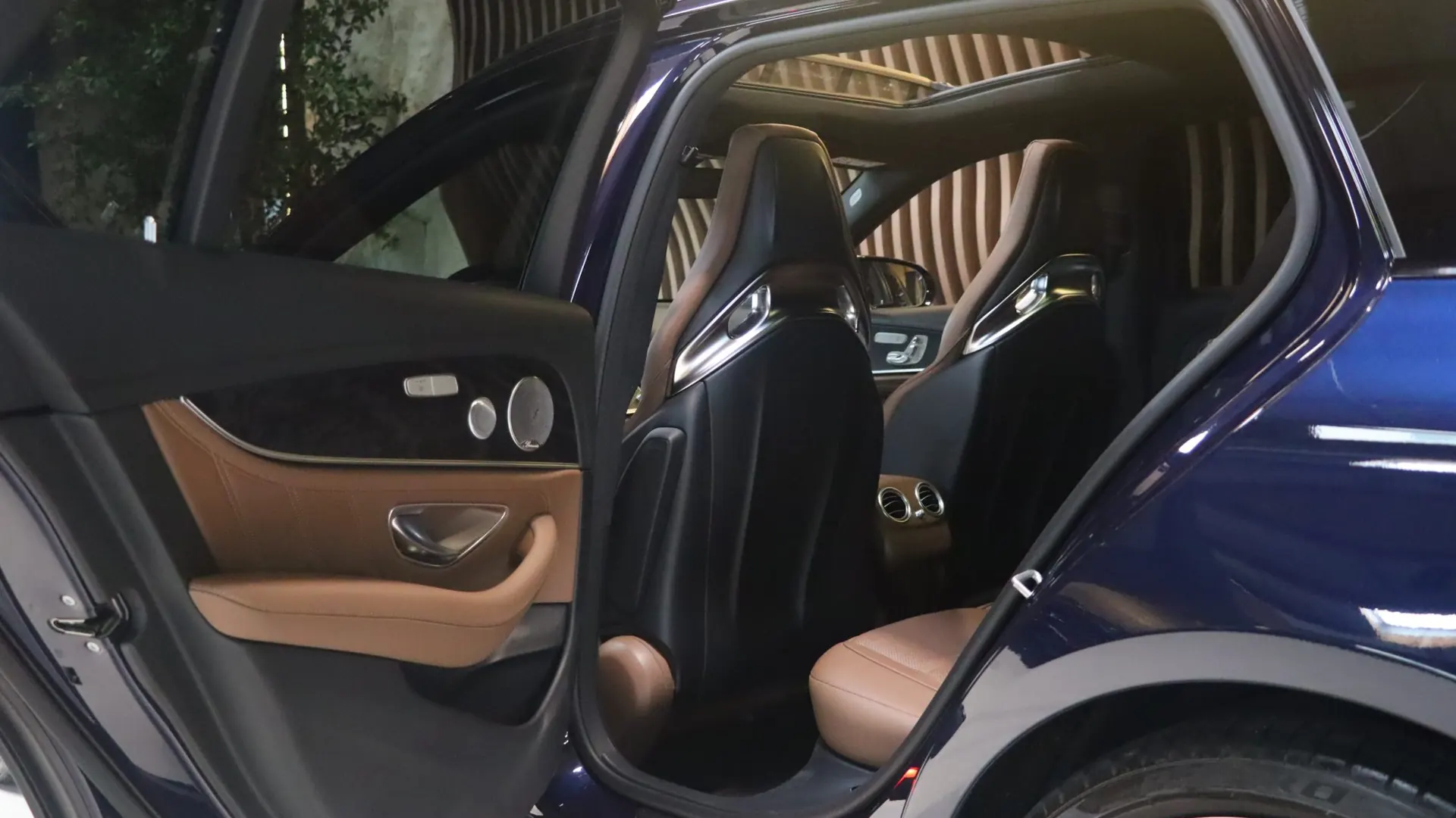 Mercedes E63S — photo 39