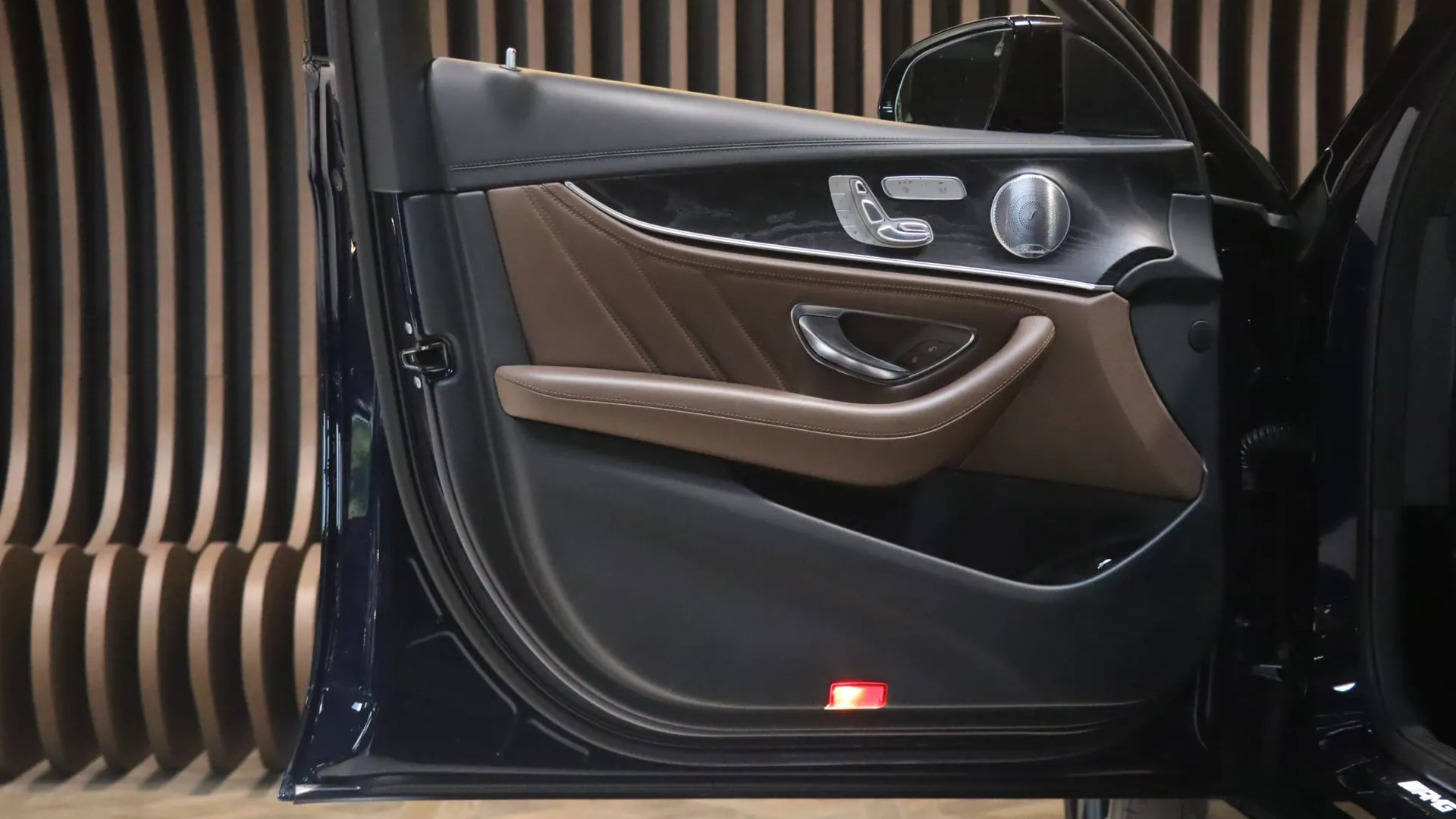 Mercedes E63S — photo 10
