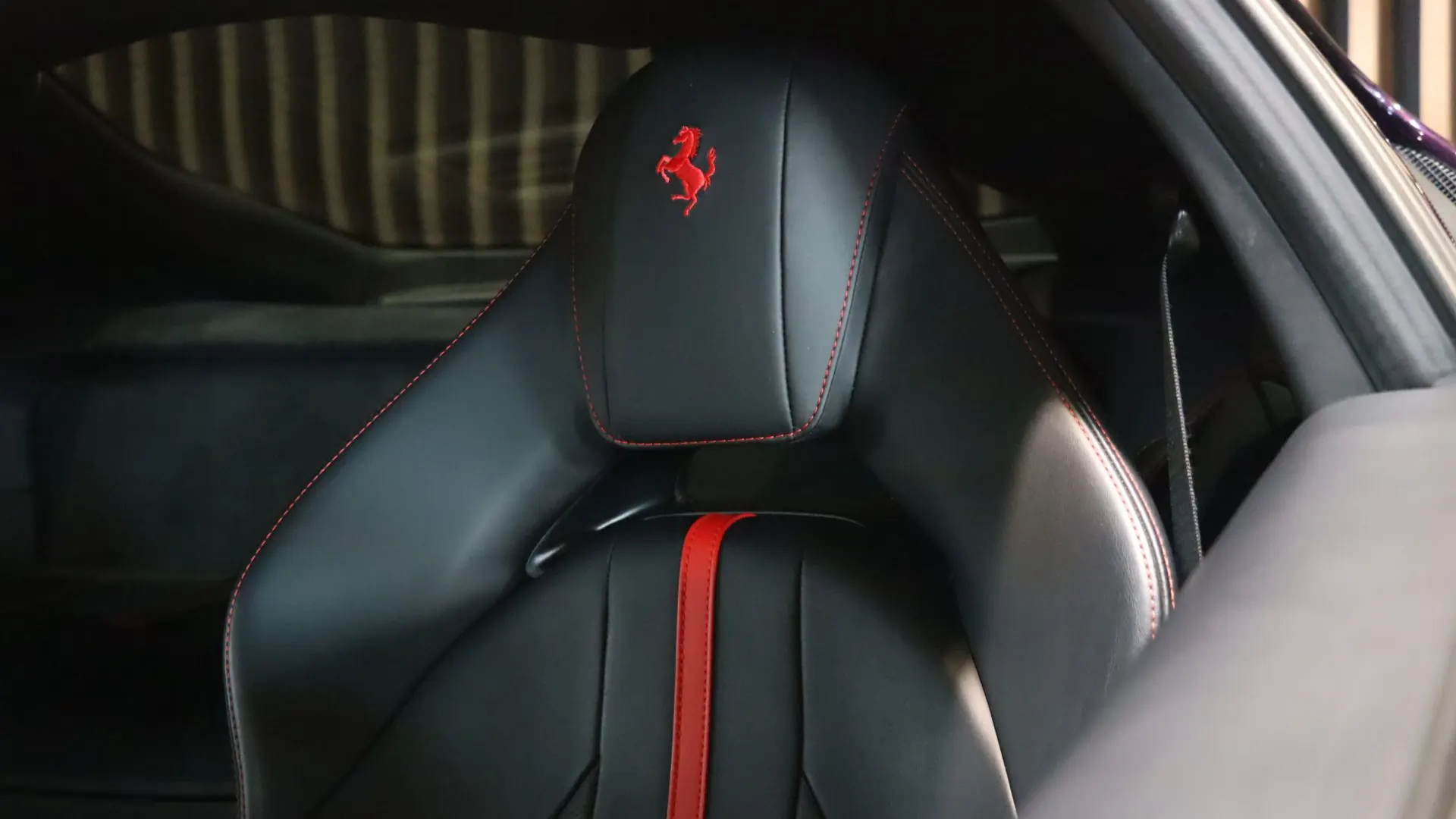 Ferrari 812 — photo 32
