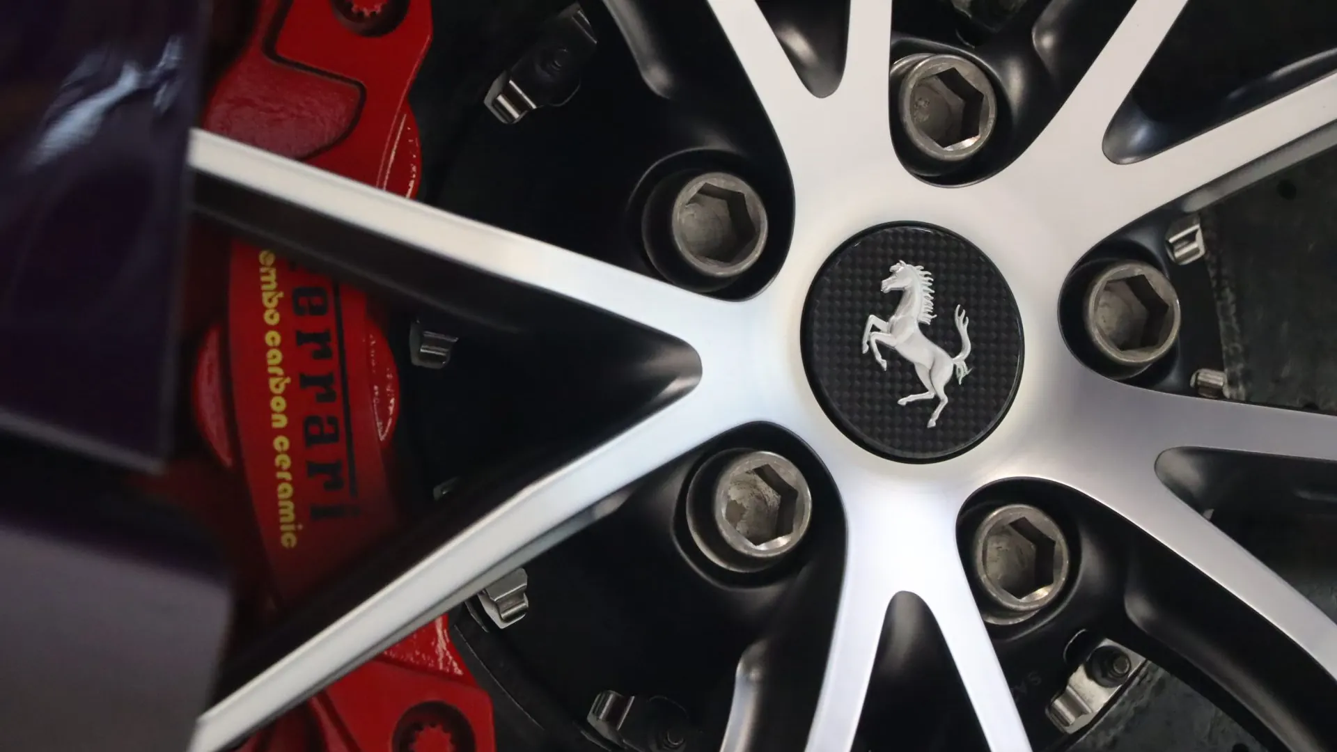 Ferrari 812 — photo 45
