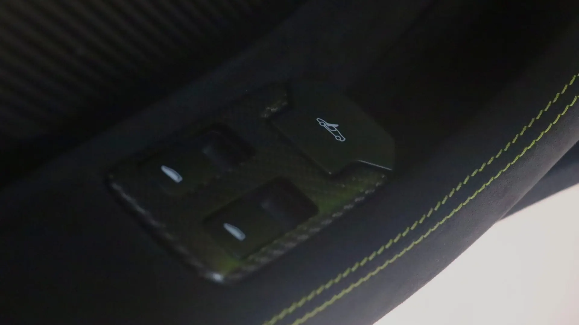 McLaren 675LT — photo 12