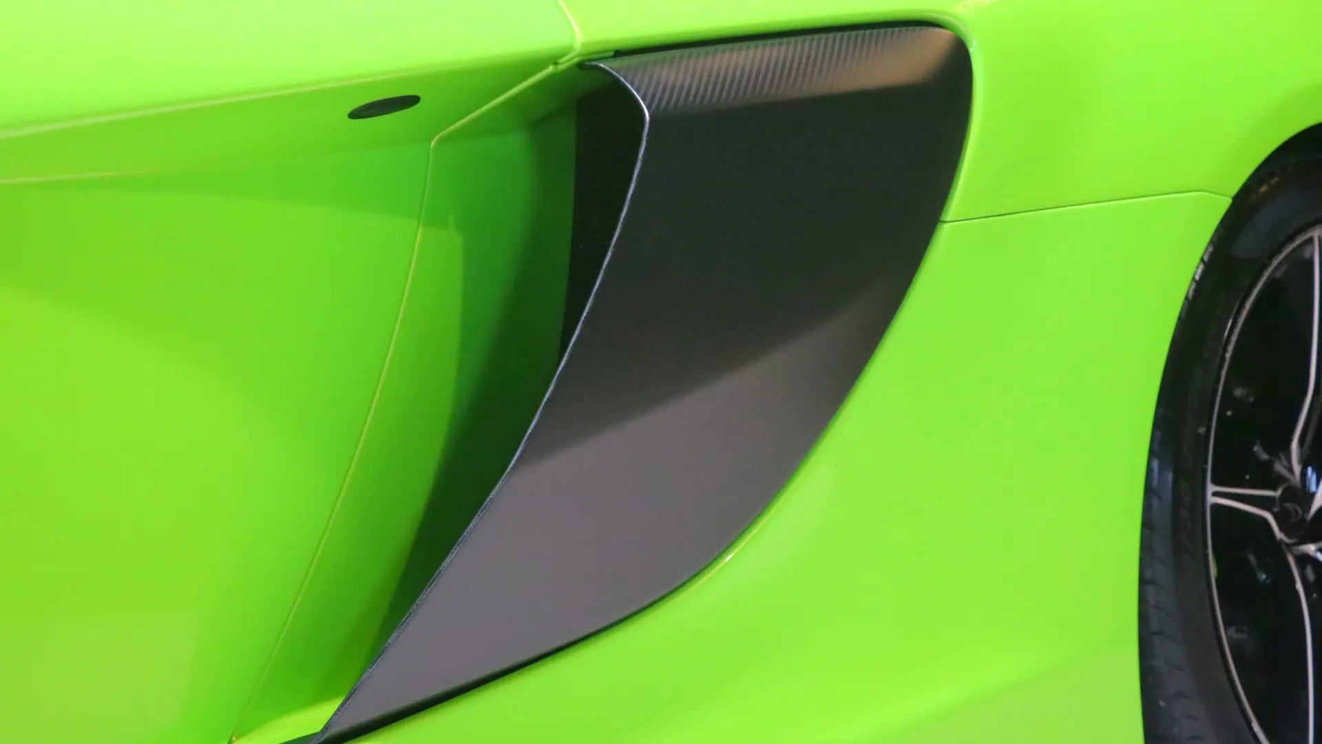 McLaren 675LT — photo 49