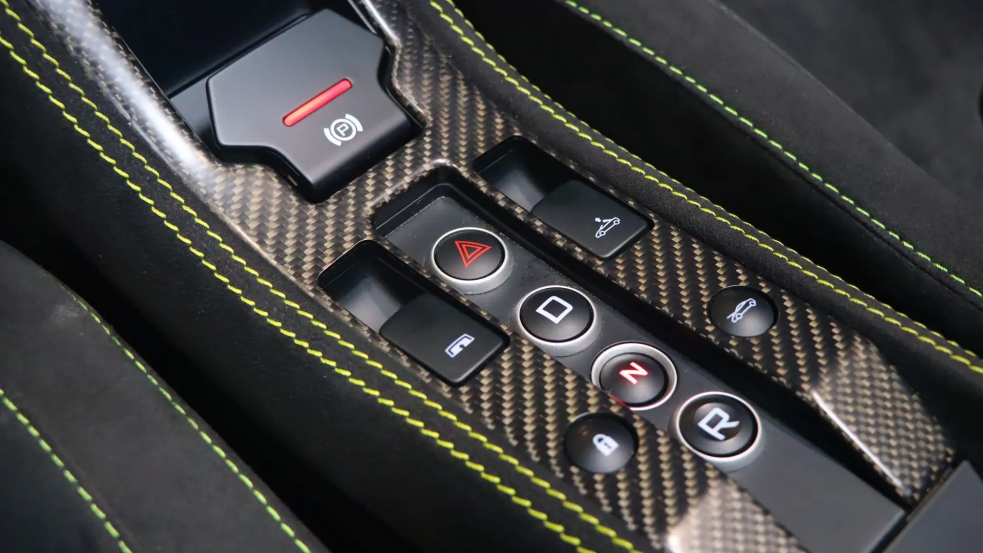 McLaren 675LT — photo 31