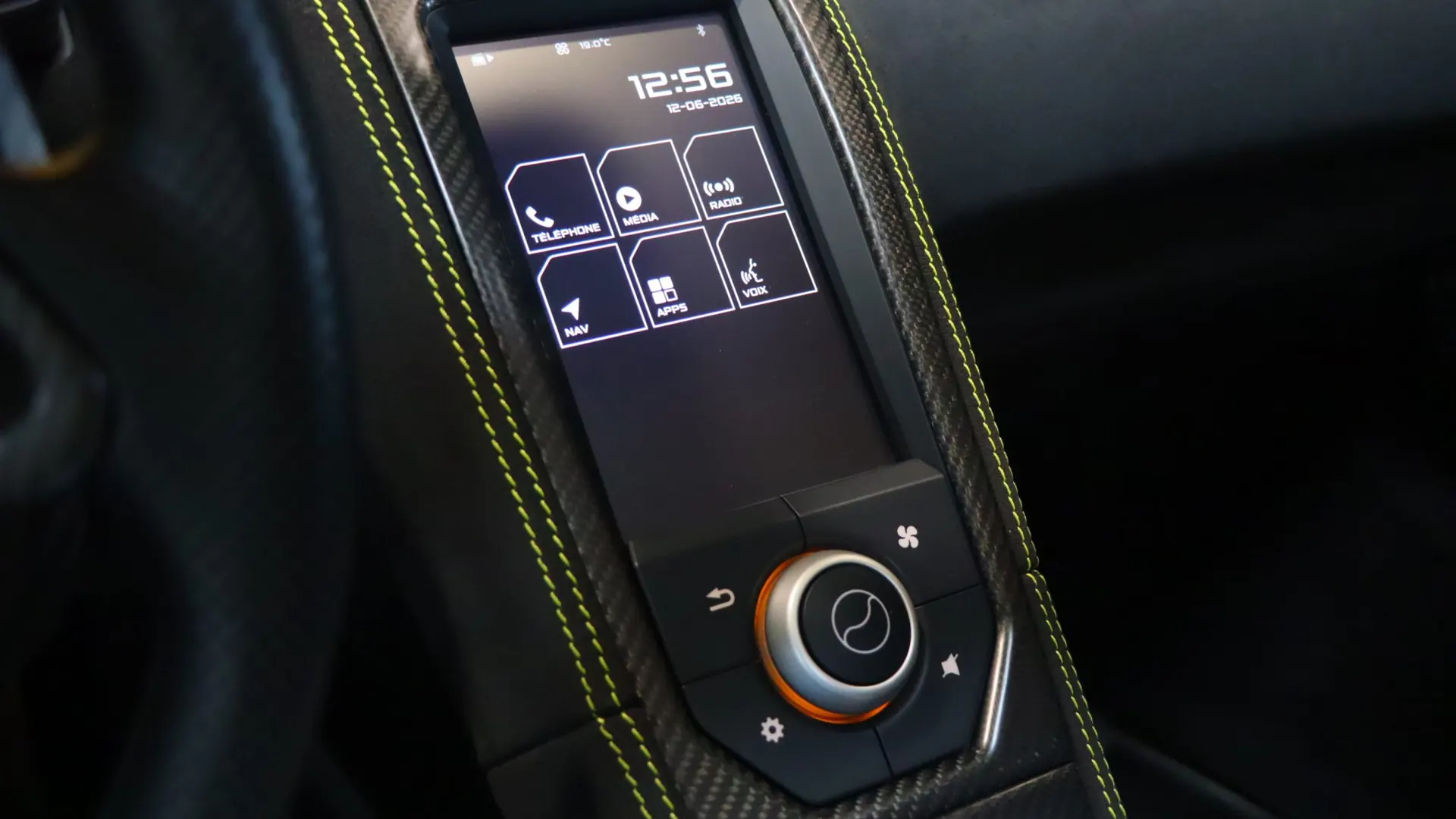 McLaren 675LT — photo 28