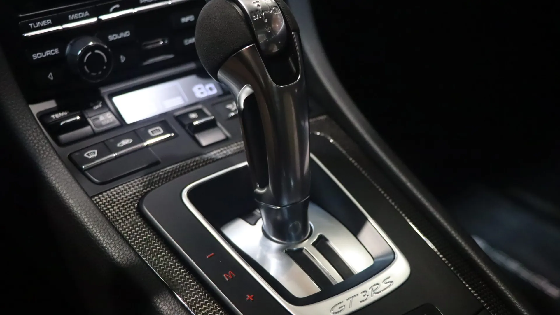 Porsche 911 — photo 28