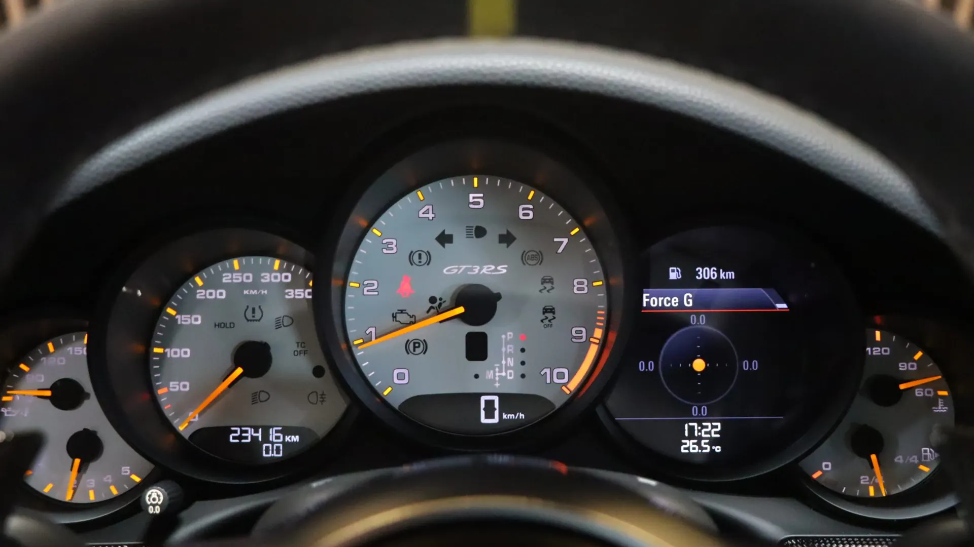 Porsche 911 — photo 24