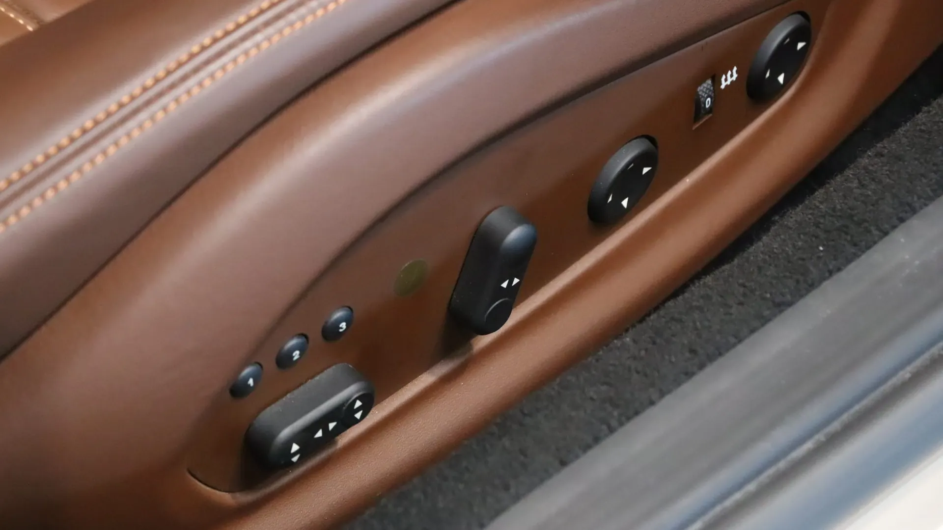 Ferrari CALIFORNIA — photo 13