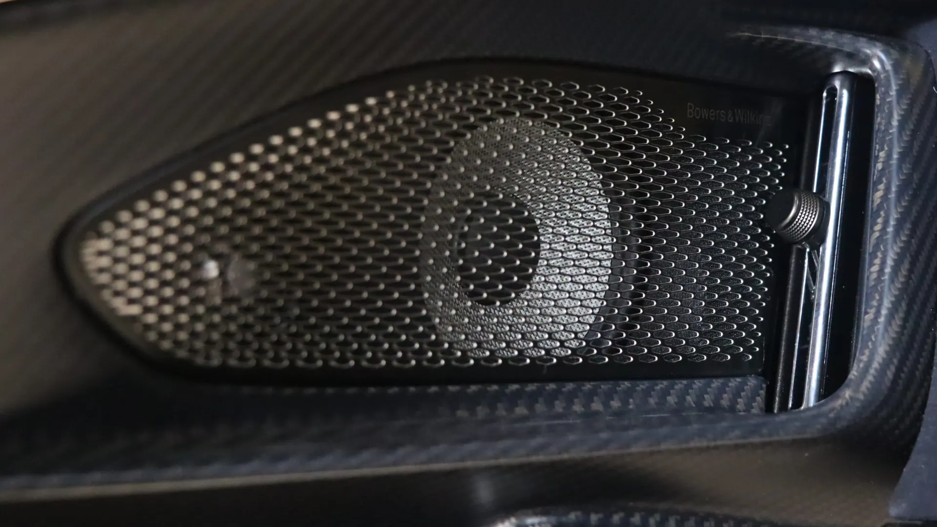 Aston Martin VALHALLA — photo 11