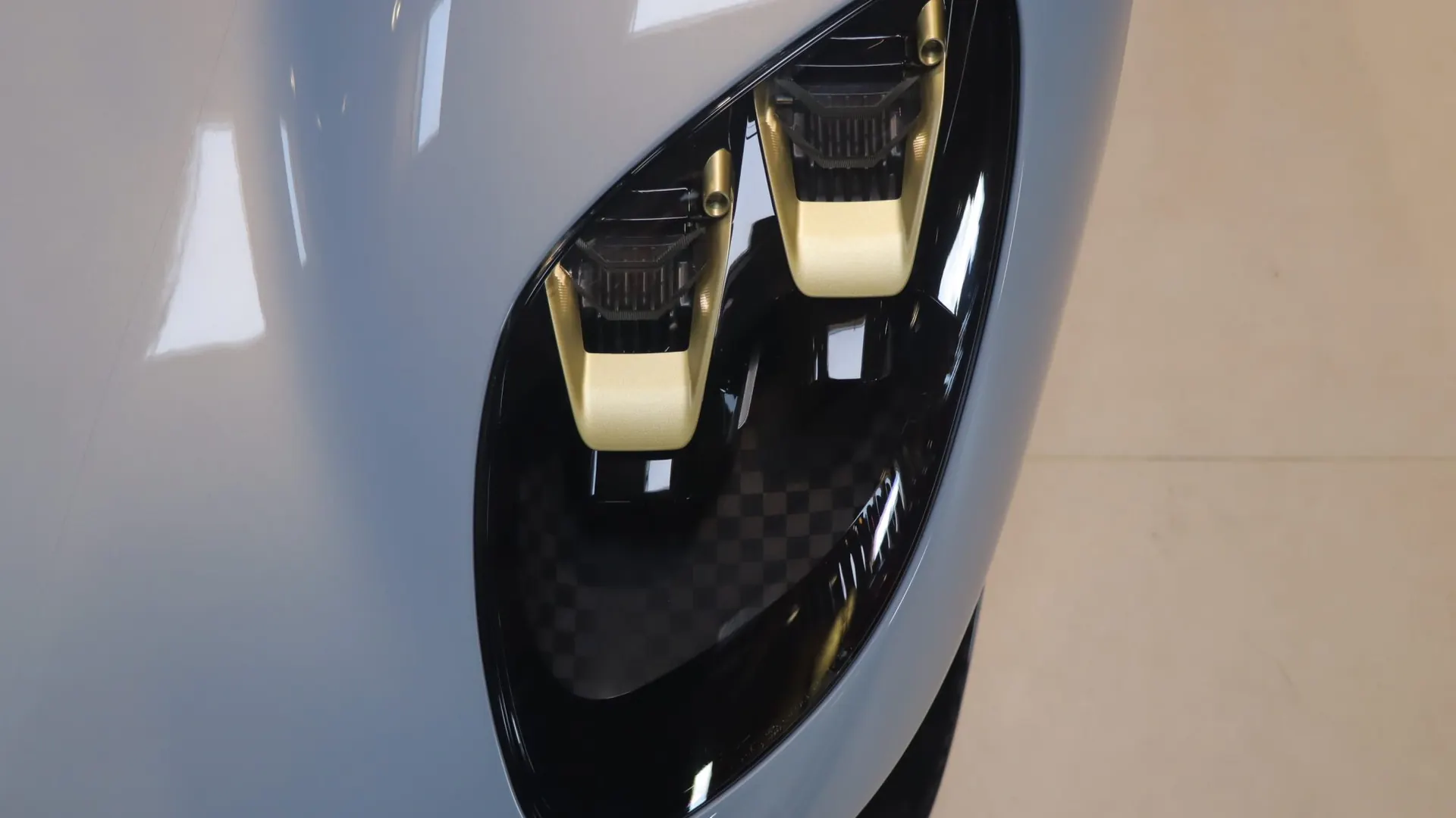 Aston Martin VALHALLA — photo 37