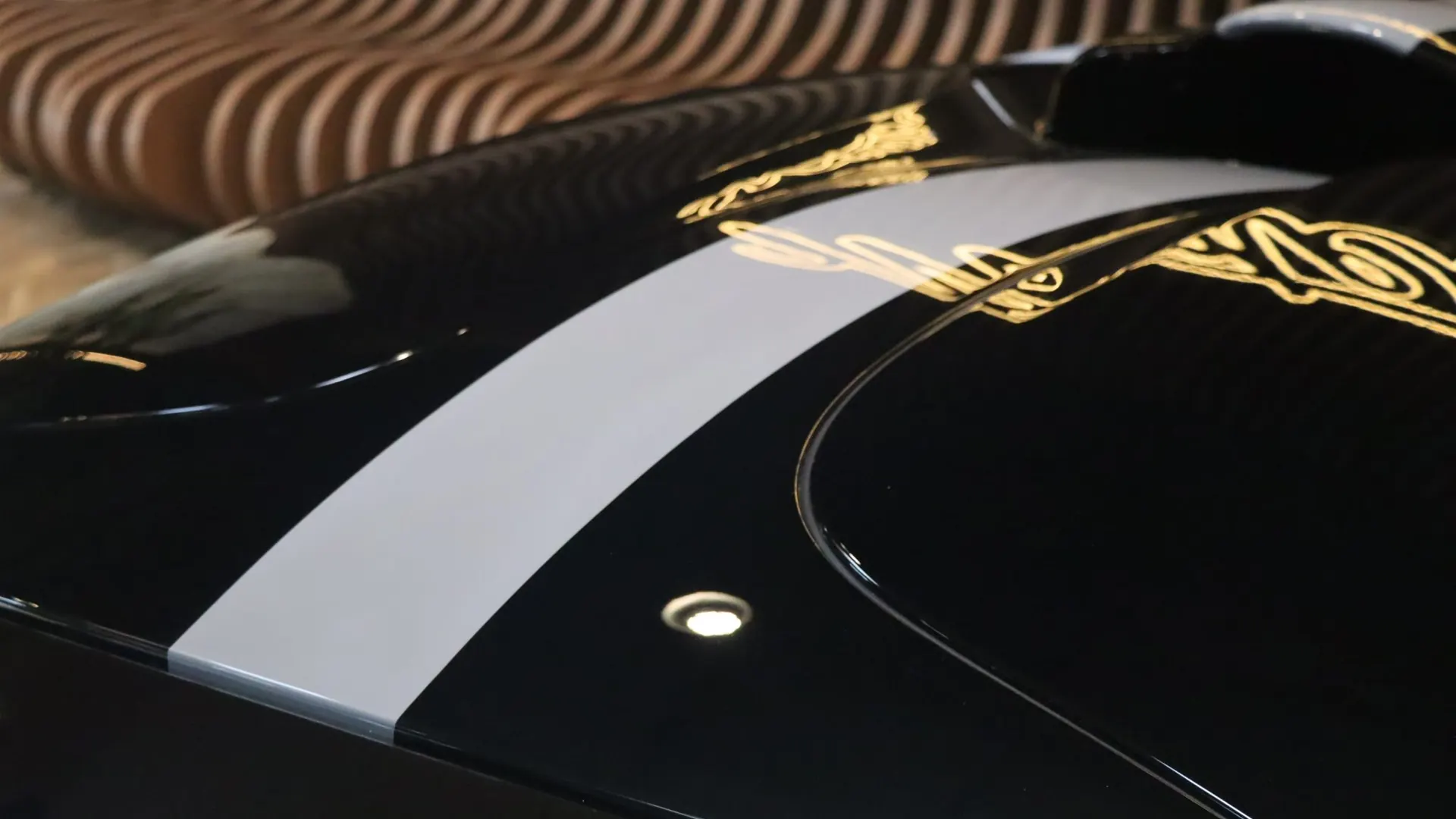 Aston Martin VALHALLA — photo 49