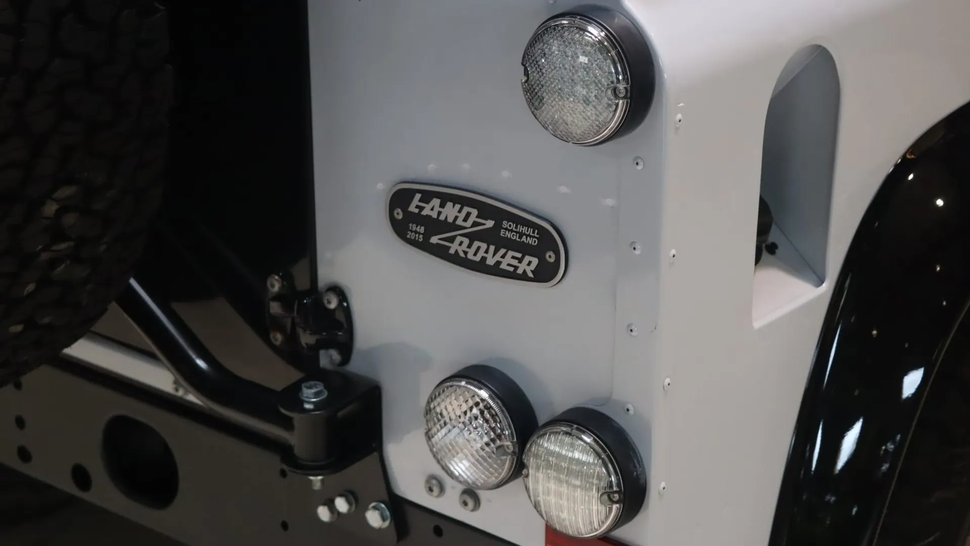 Land Rover DEFENDER — photo 47