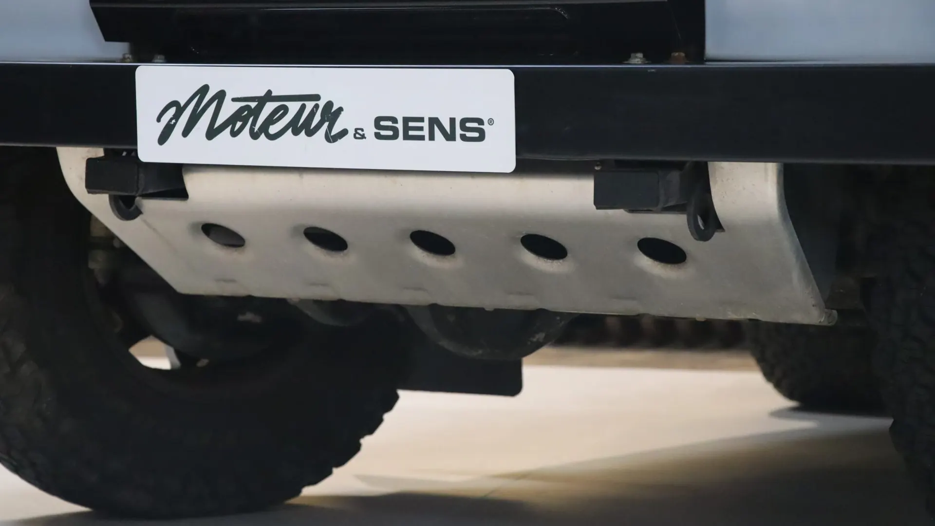 Land Rover DEFENDER — photo 36