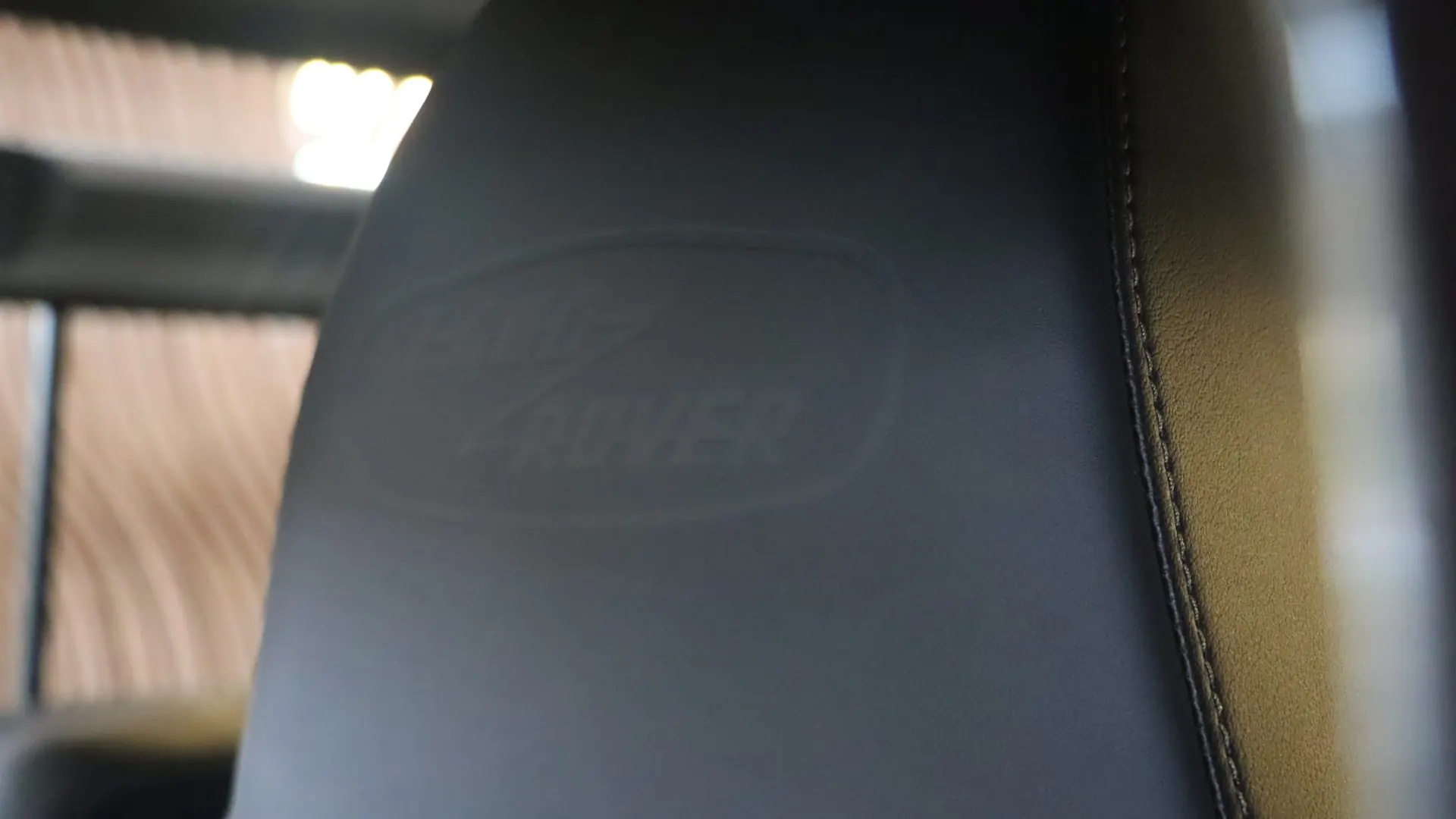 Land Rover DEFENDER — photo 25