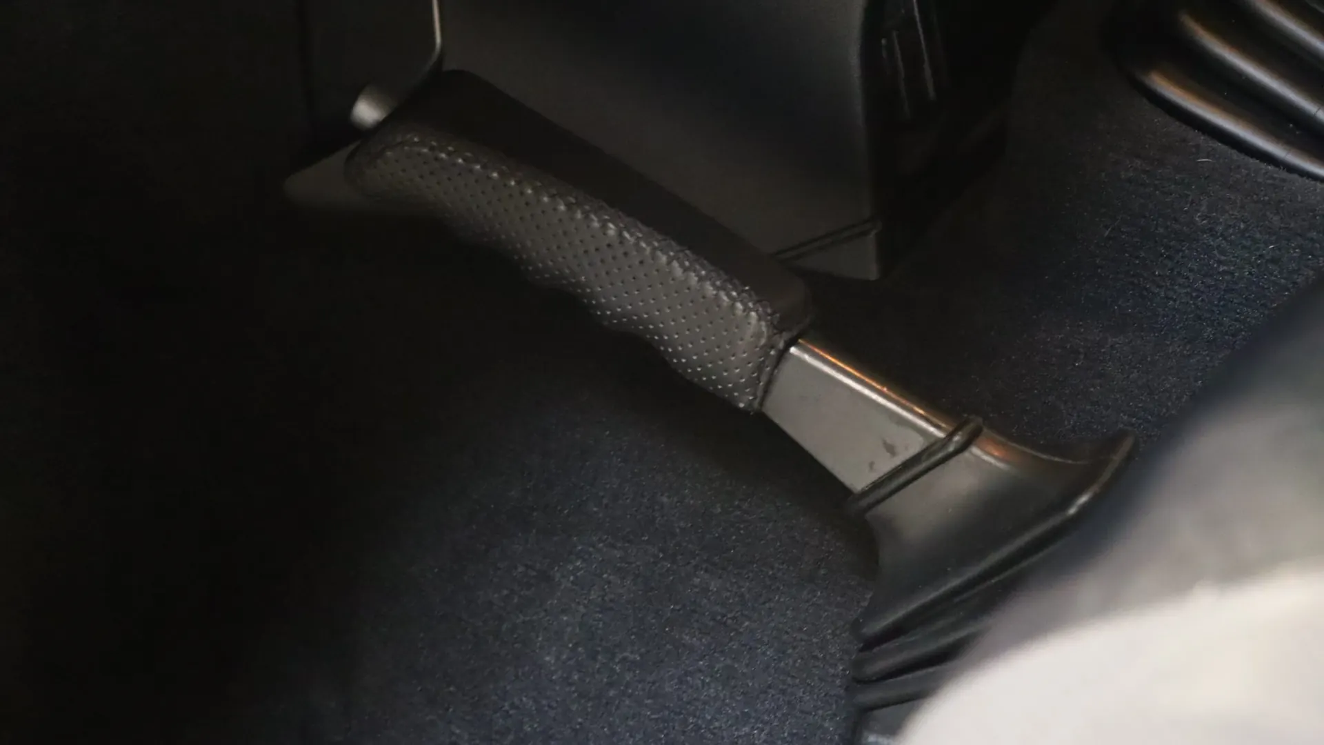 Land Rover DEFENDER — photo 22