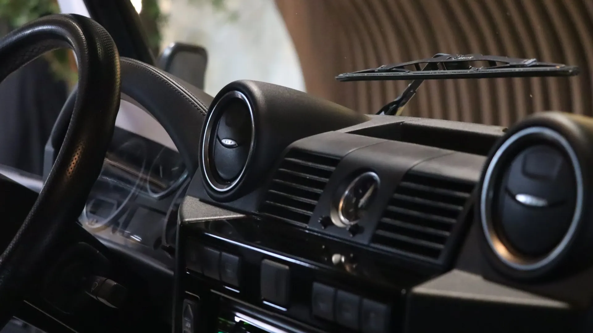 Land Rover DEFENDER — photo 16