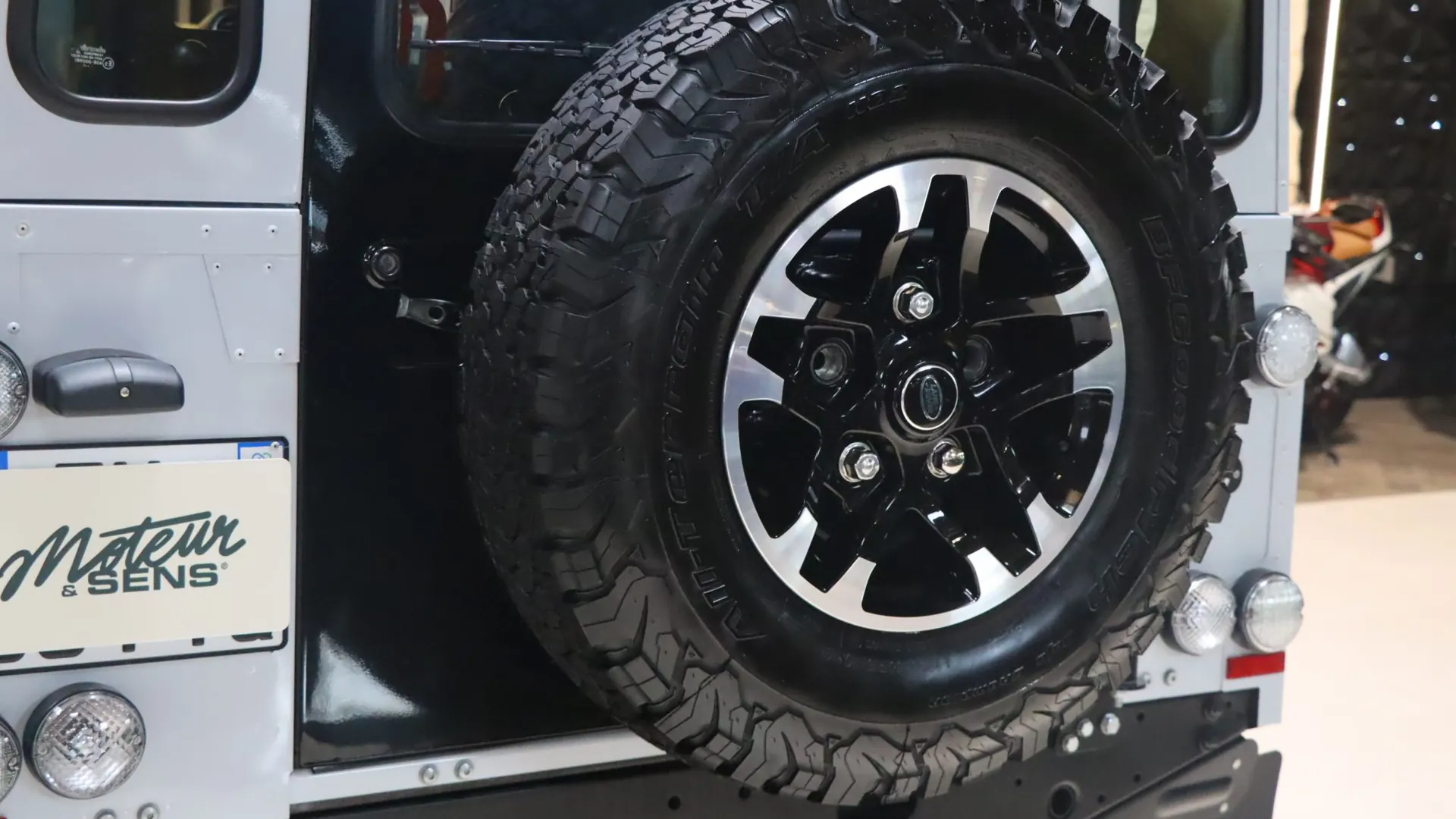 Land Rover DEFENDER — photo 46