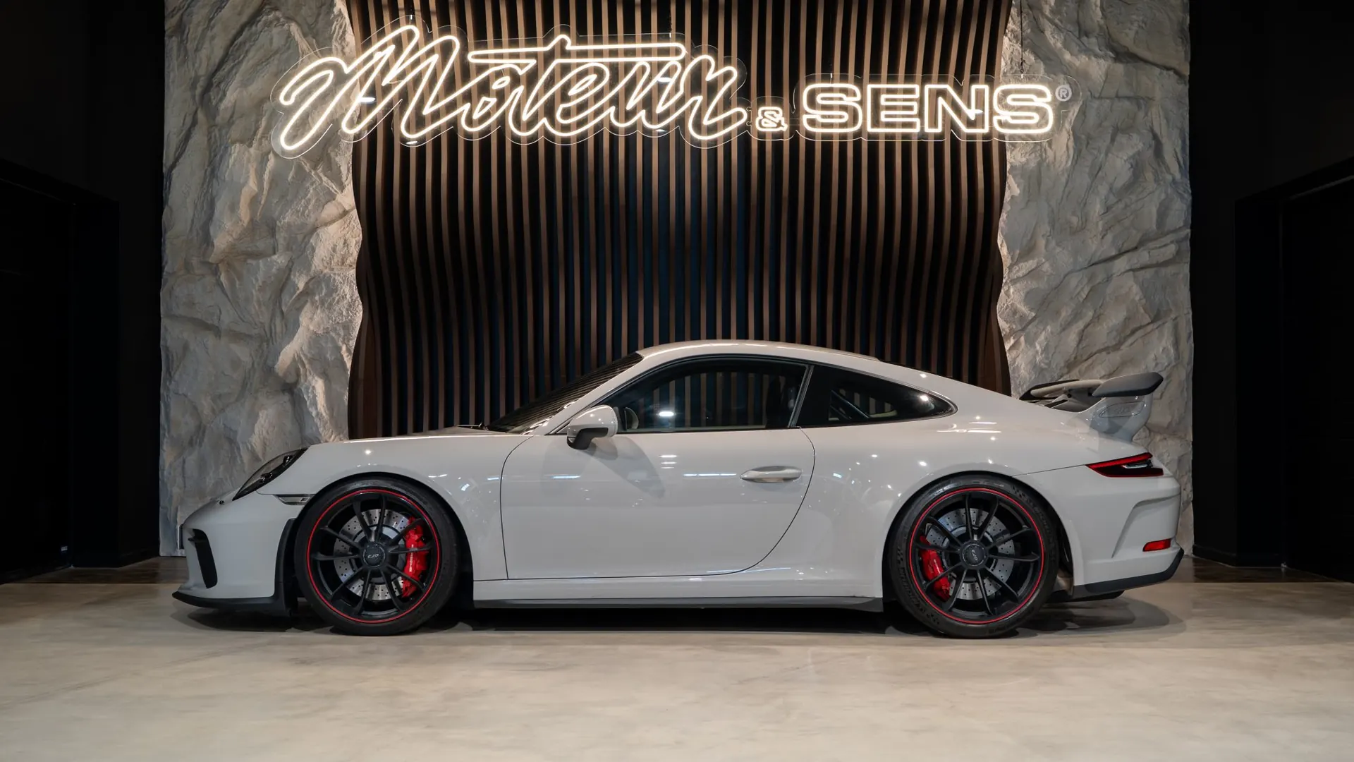 Porsche 911 — photo 5