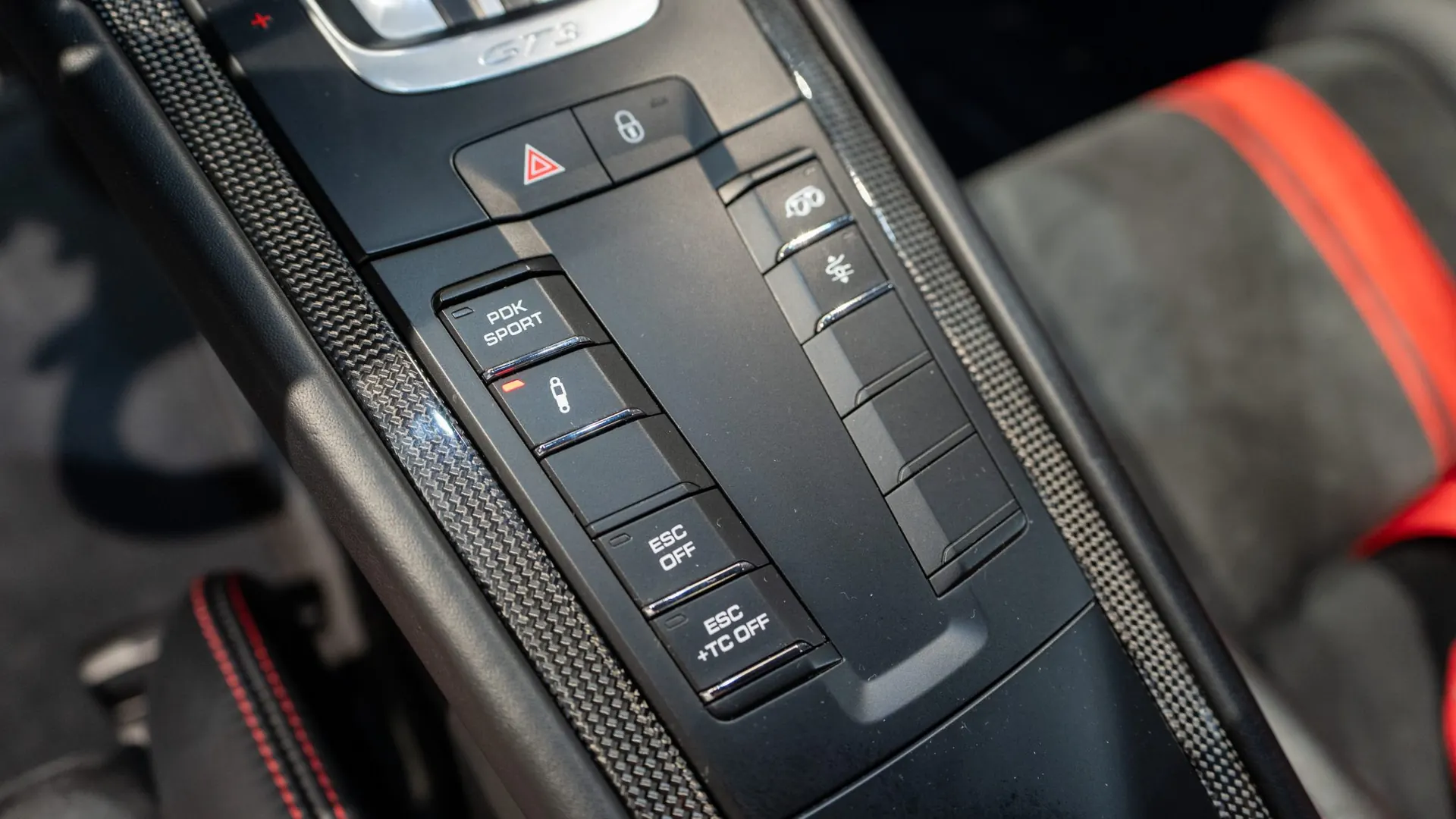 Porsche 911 — photo 19