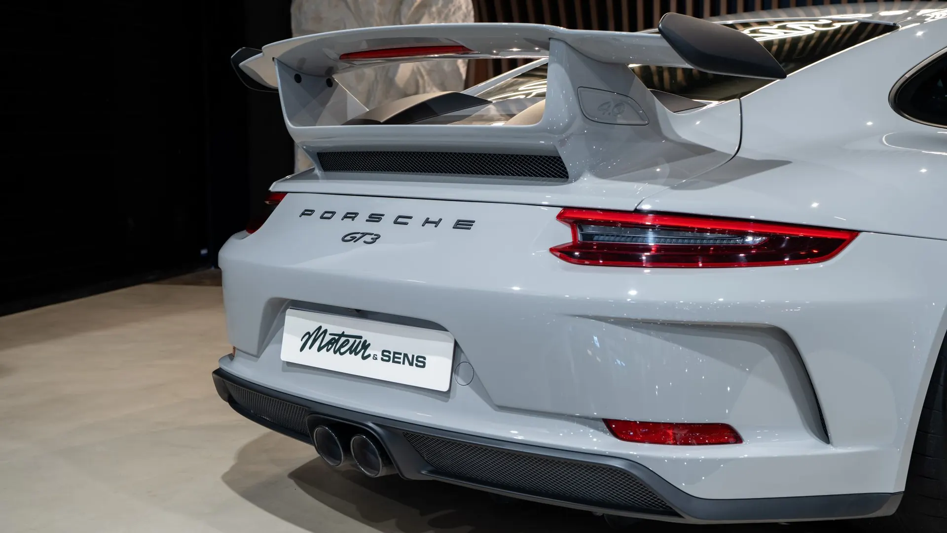 Porsche 911 — photo 42