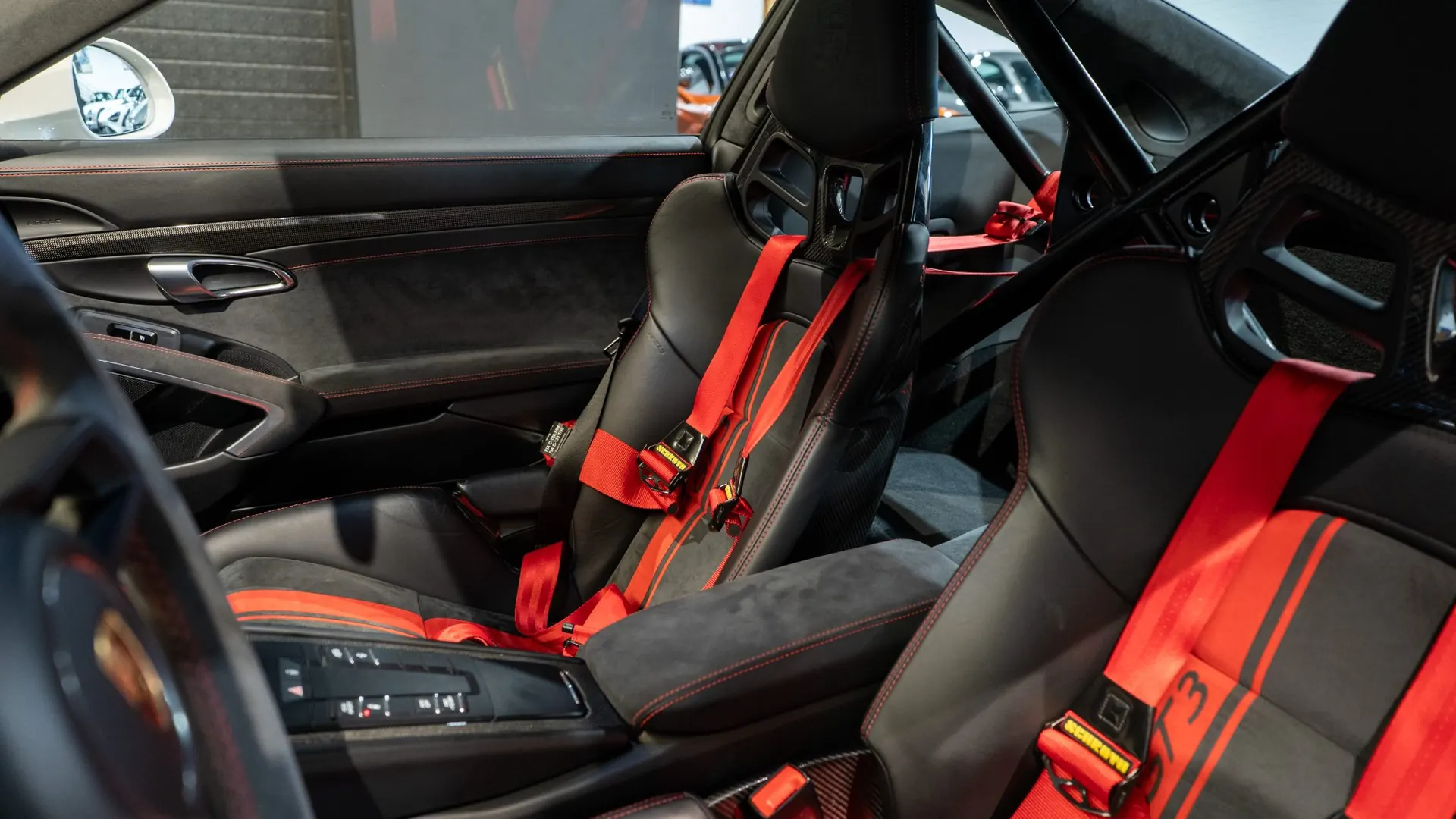 Porsche 911 — photo 29