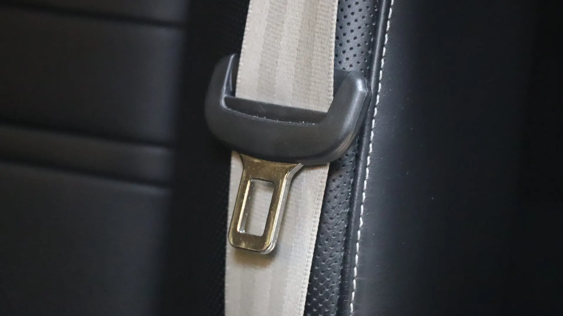 Porsche CAYENNE — photo 39