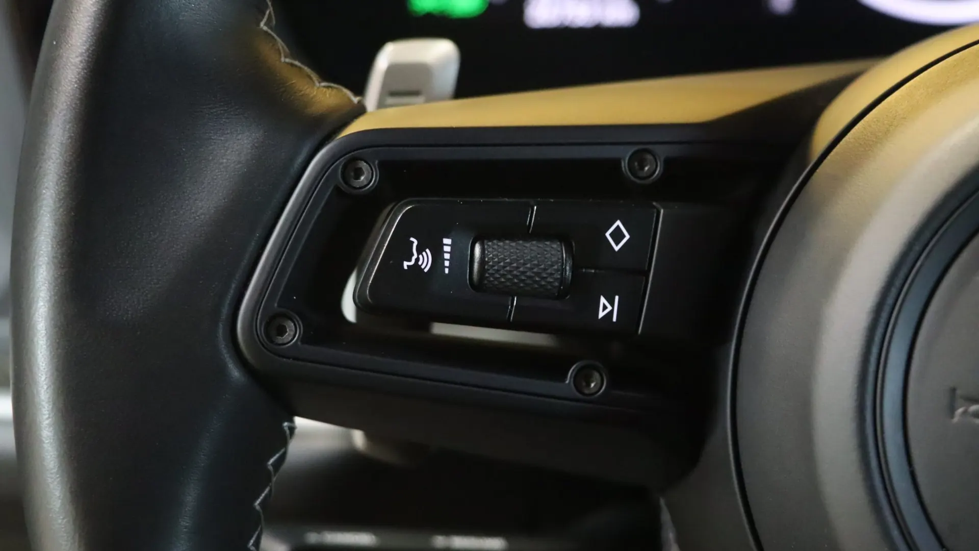 Porsche CAYENNE — photo 21