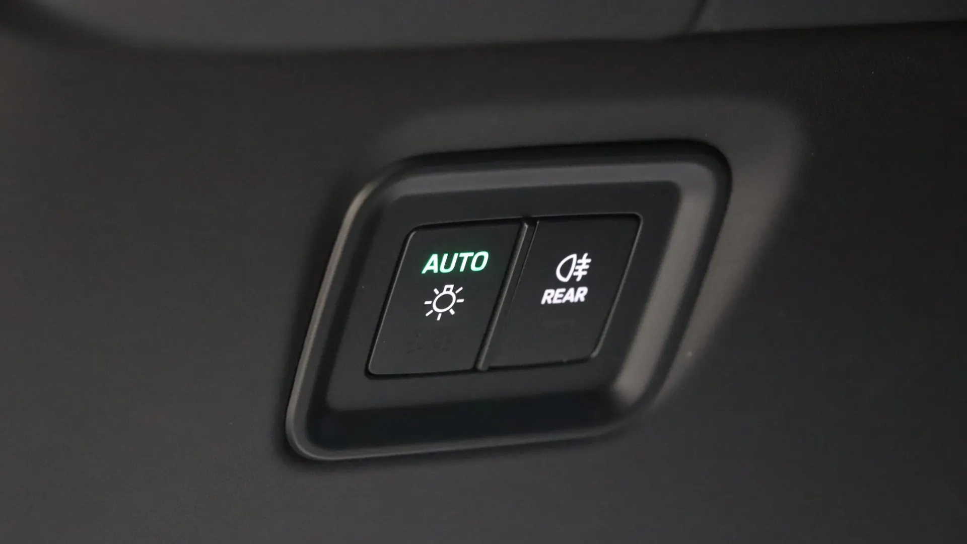 Porsche CAYENNE — photo 18