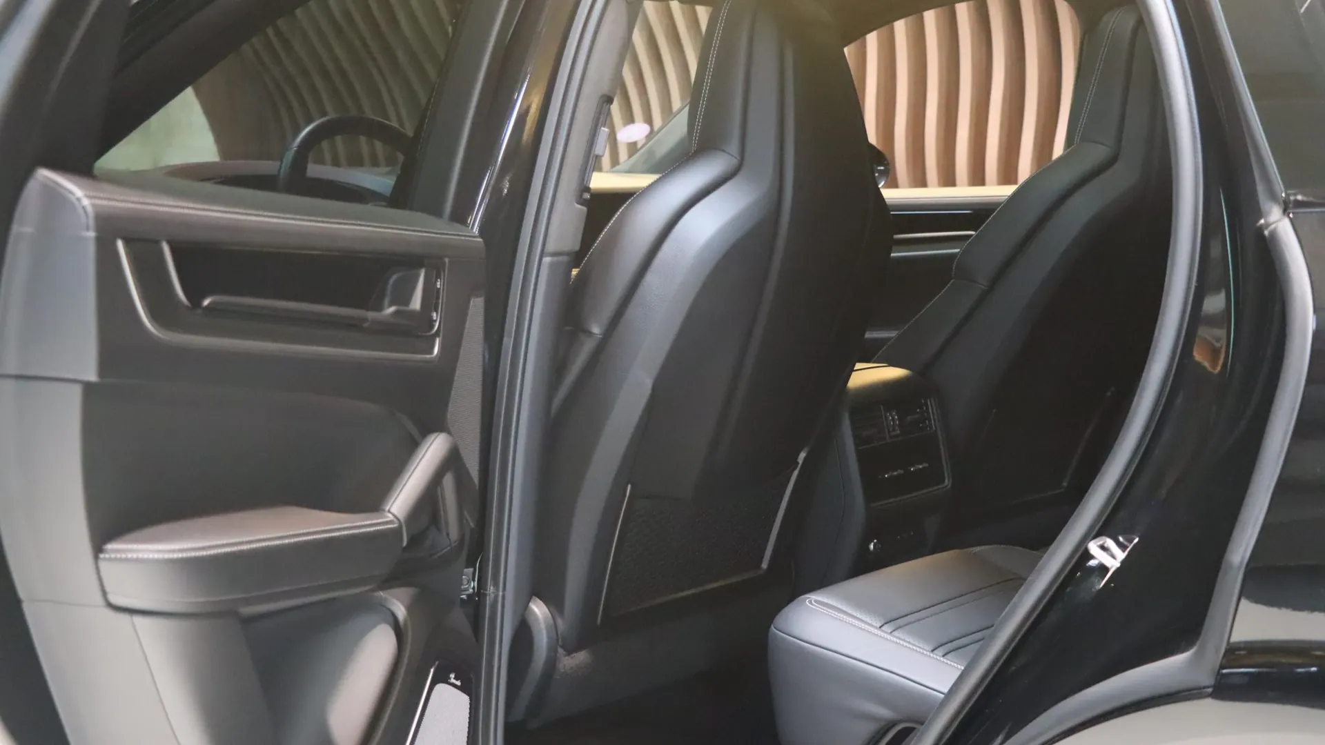 Porsche CAYENNE — photo 41