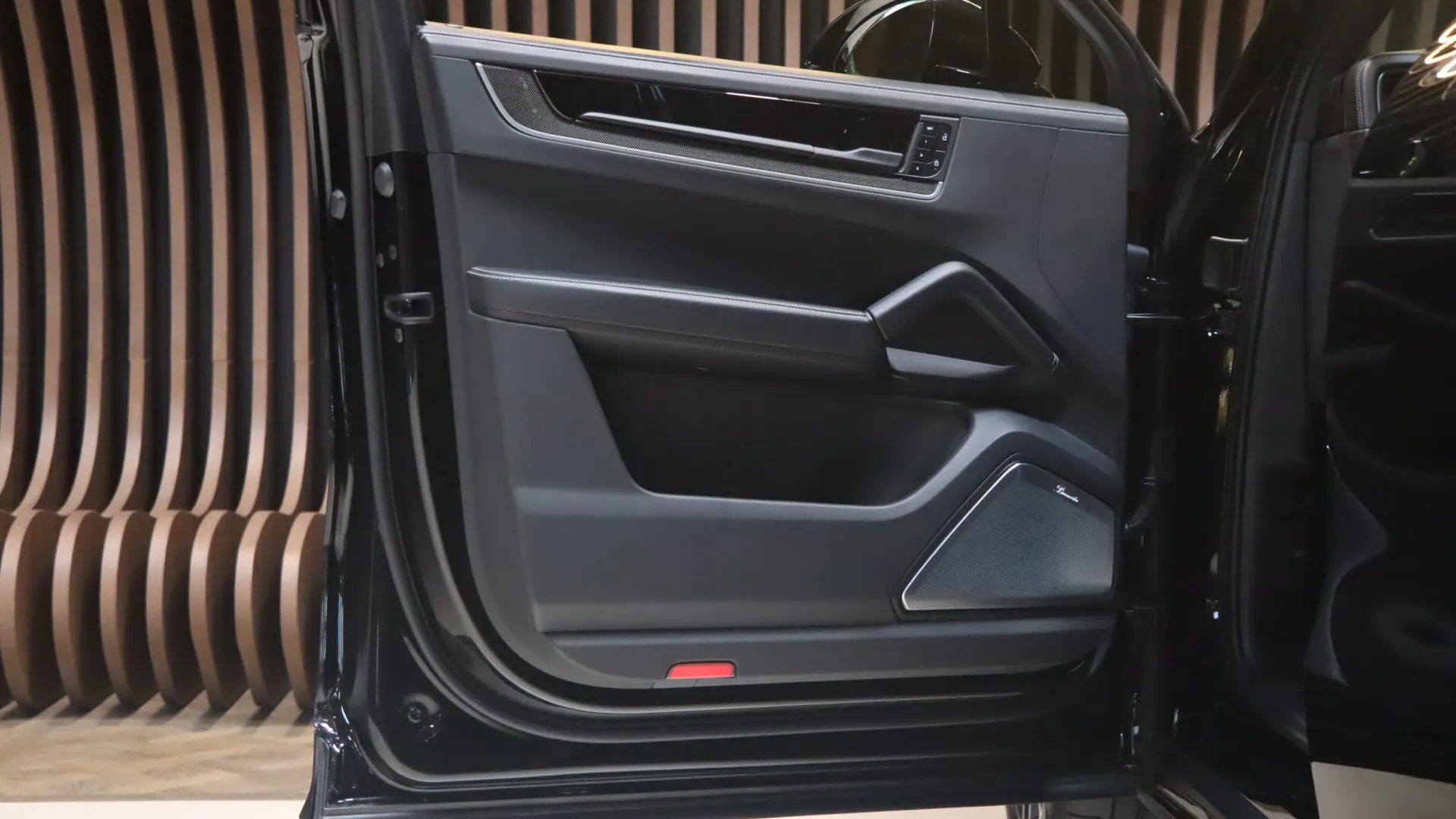 Porsche CAYENNE — photo 10