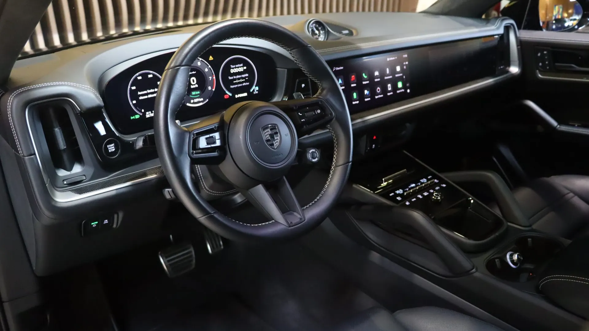 Porsche CAYENNE — photo 16