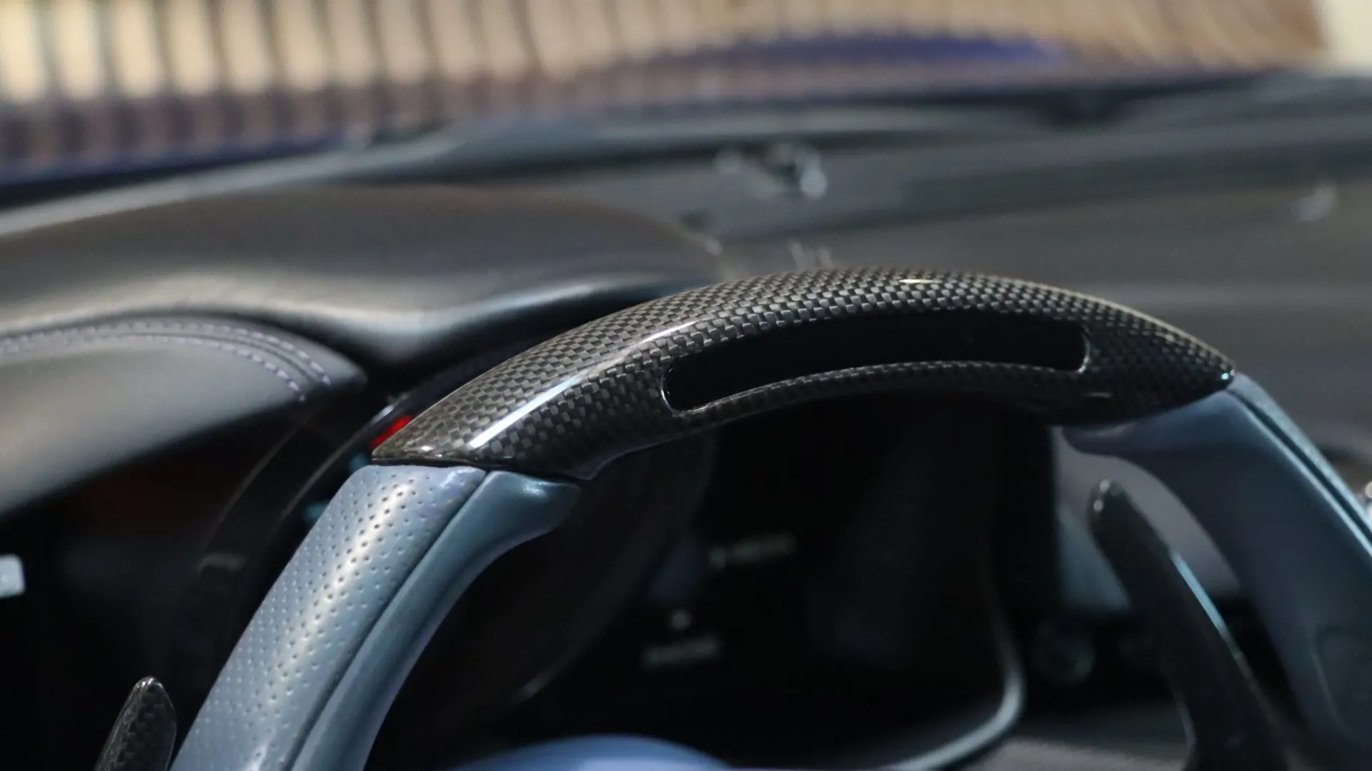 Ferrari F12 — photo 21
