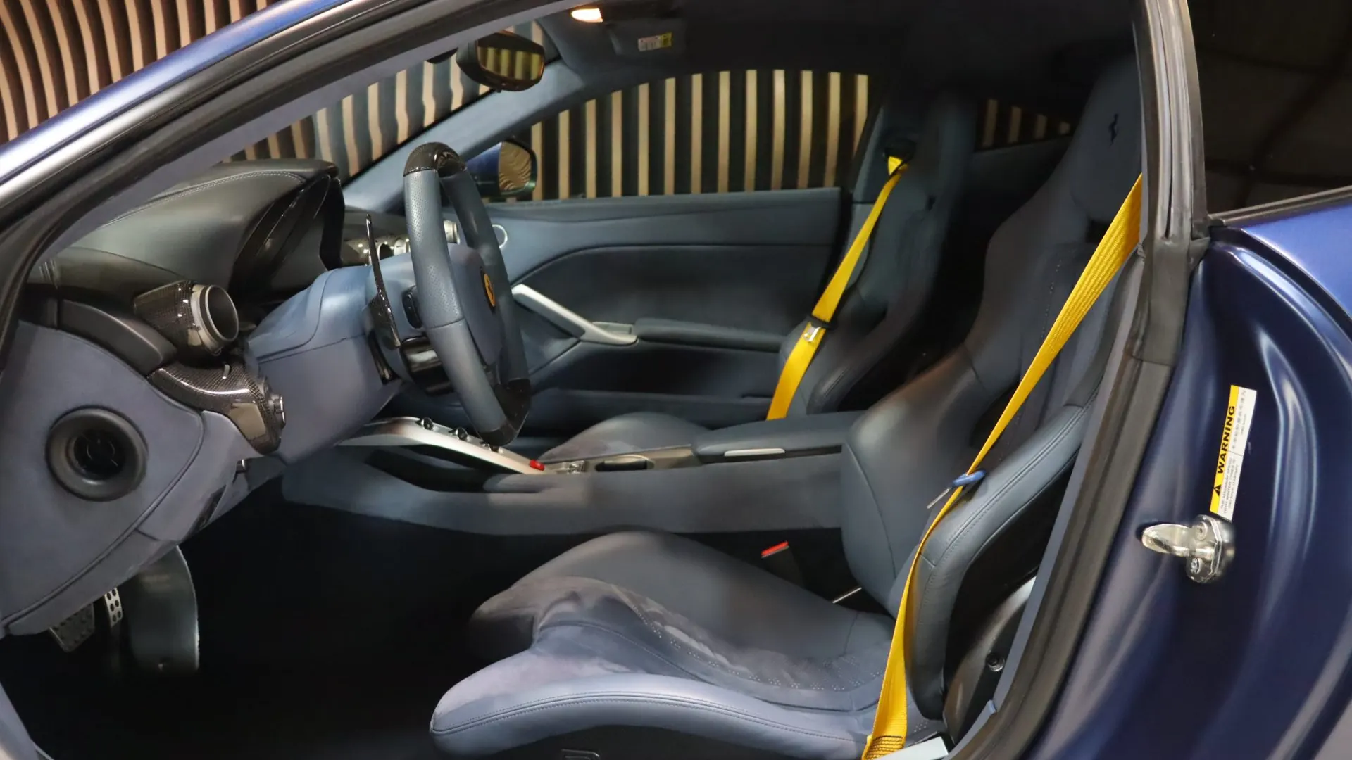 Ferrari F12 — photo 7