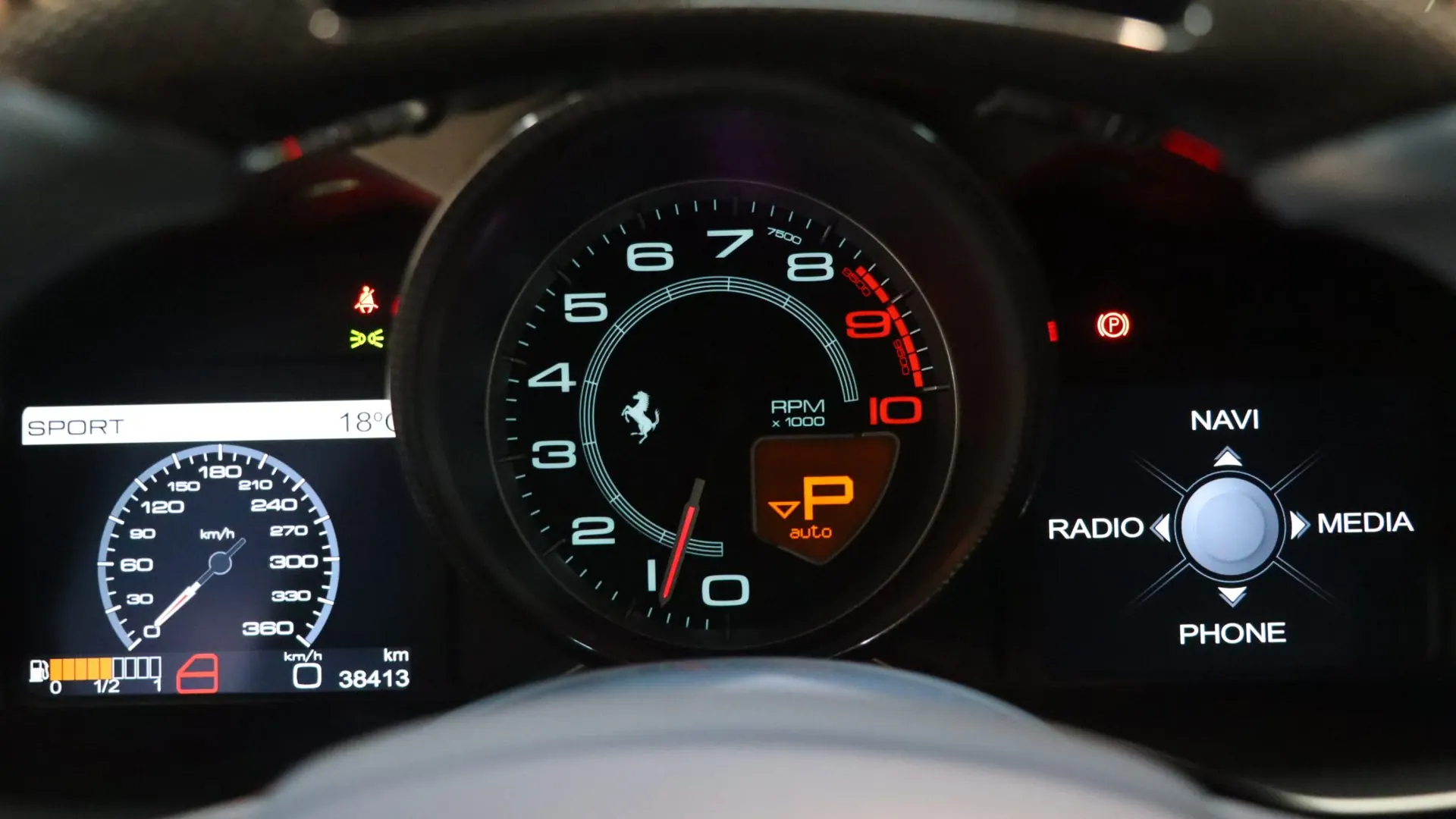 Ferrari F12 — photo 22